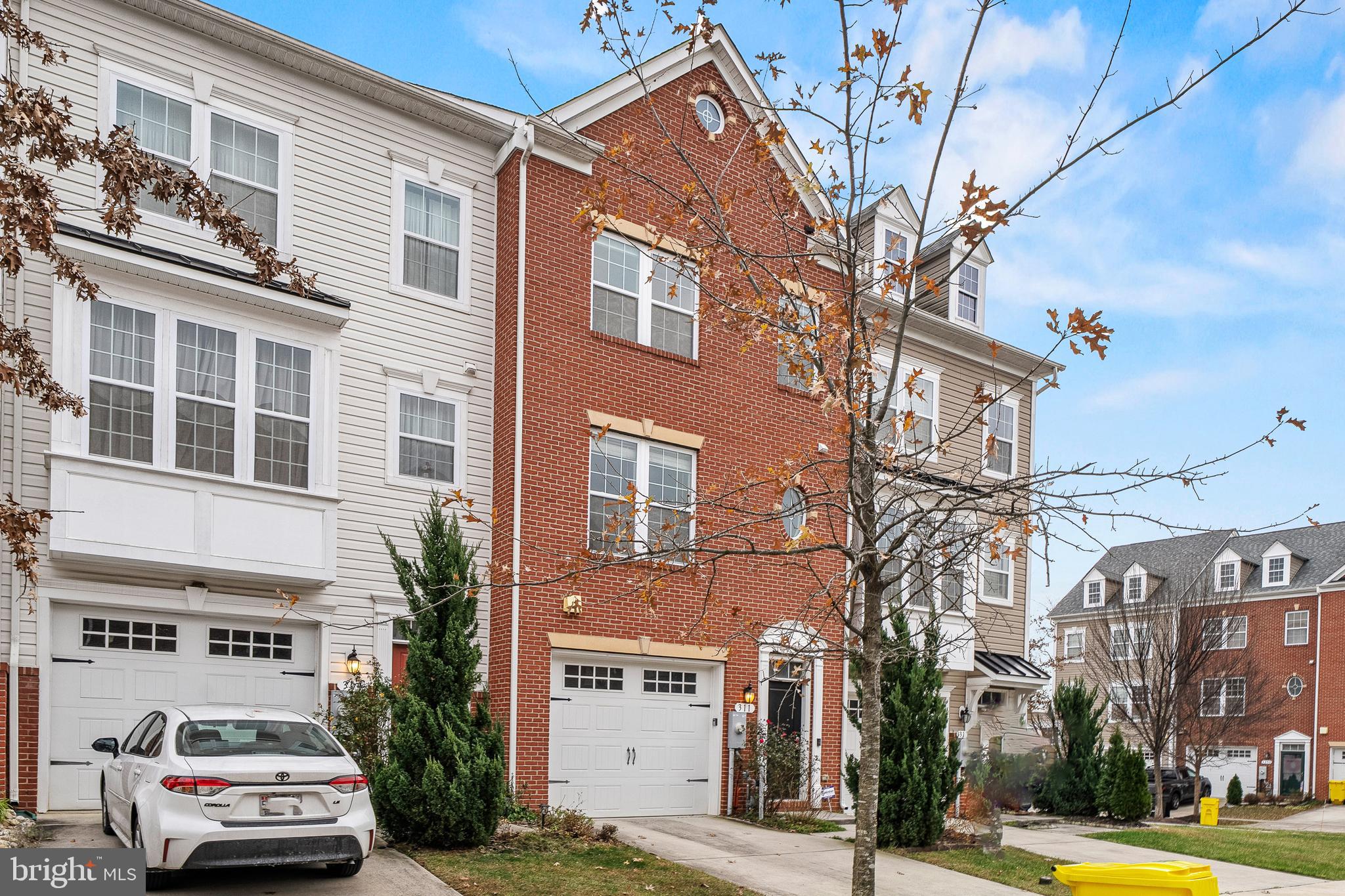 CREEKSTONE VILLAGE - Residential