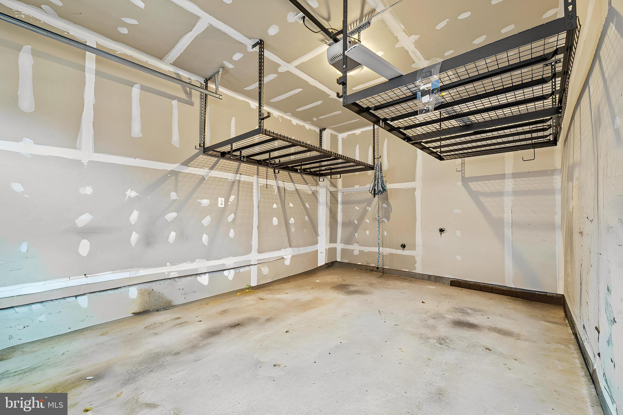 CREEKSTONE VILLAGE - Residential