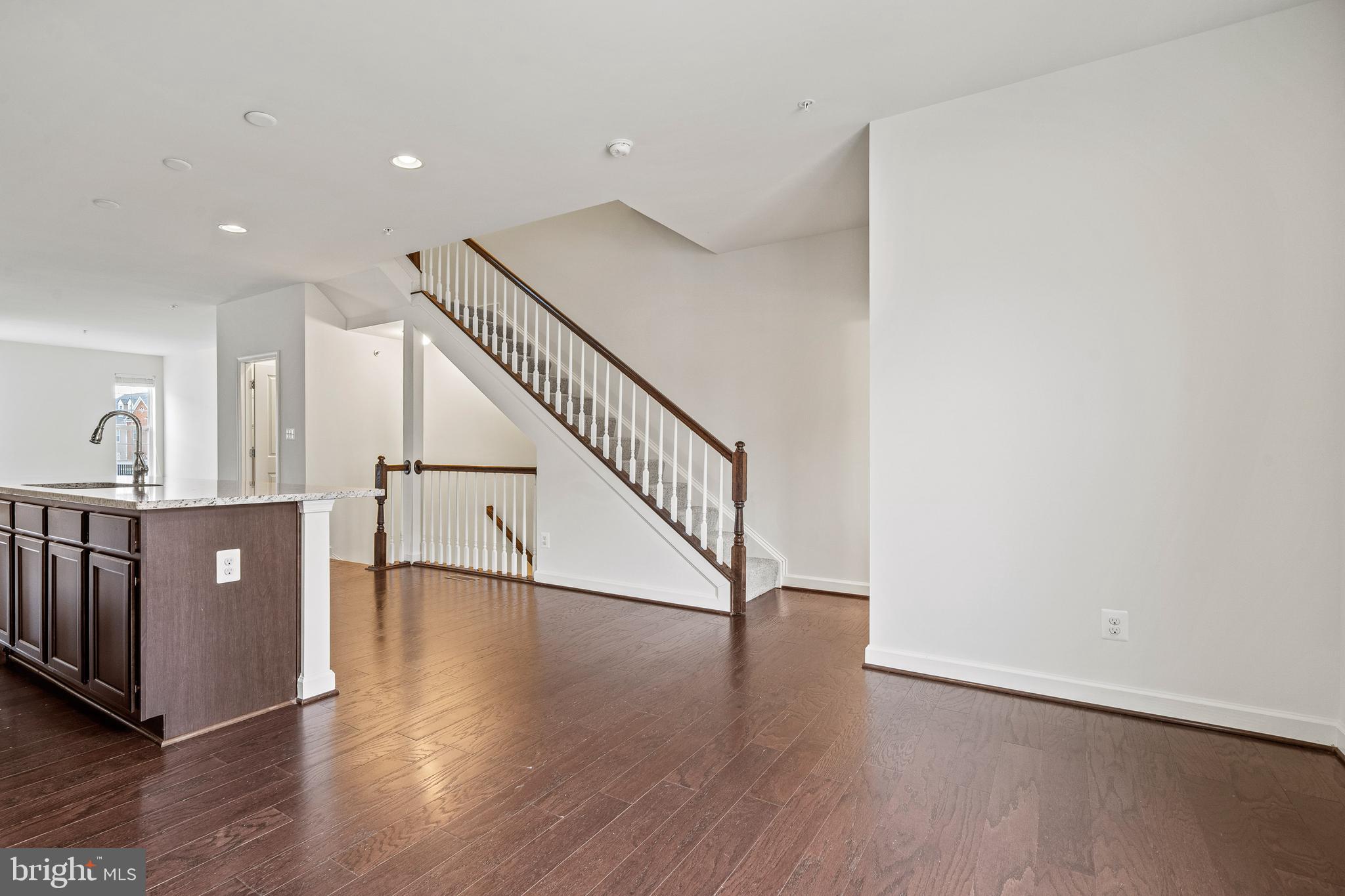 CREEKSTONE VILLAGE - Residential