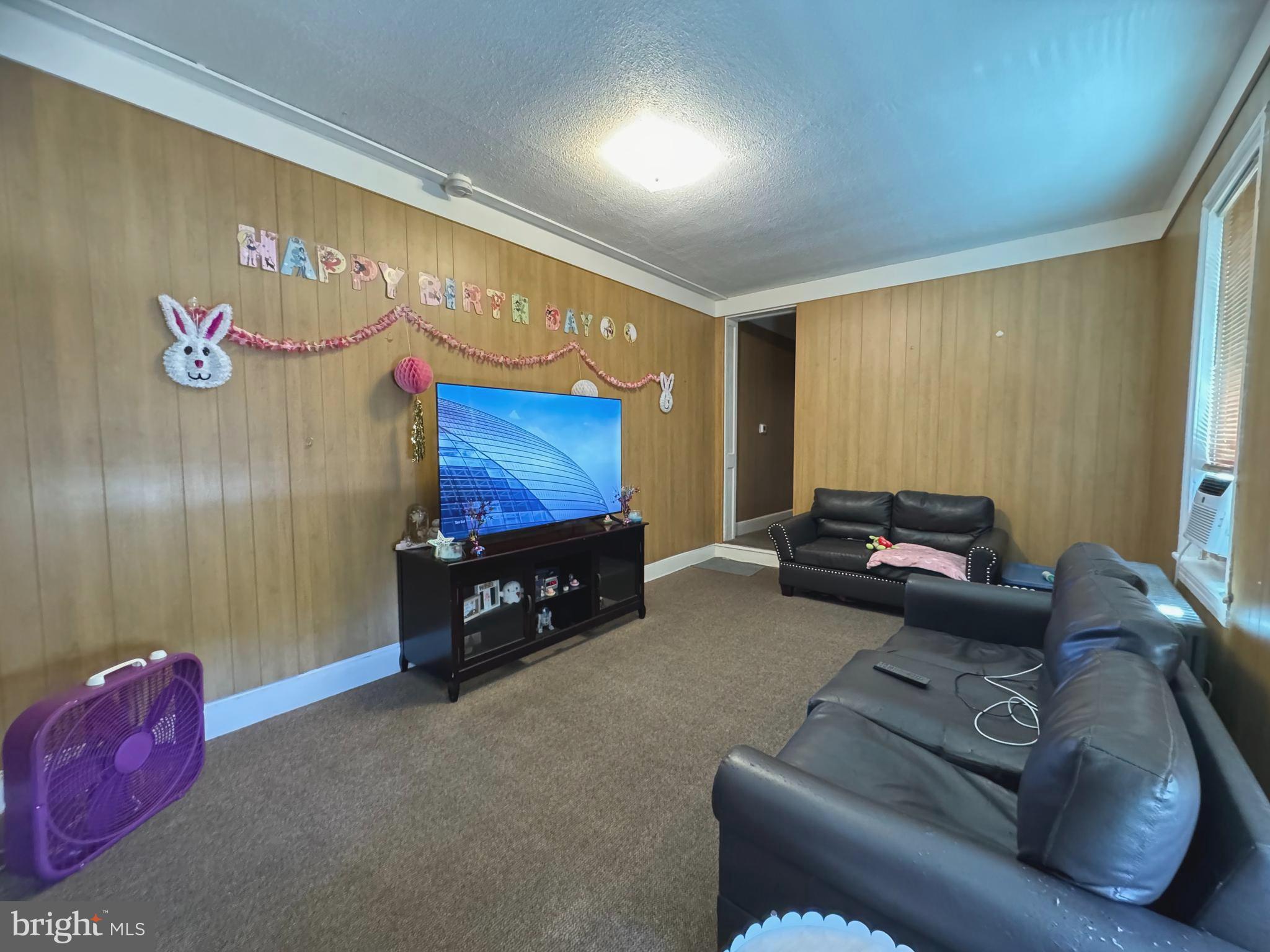 BRIDESBURG - Residential Income