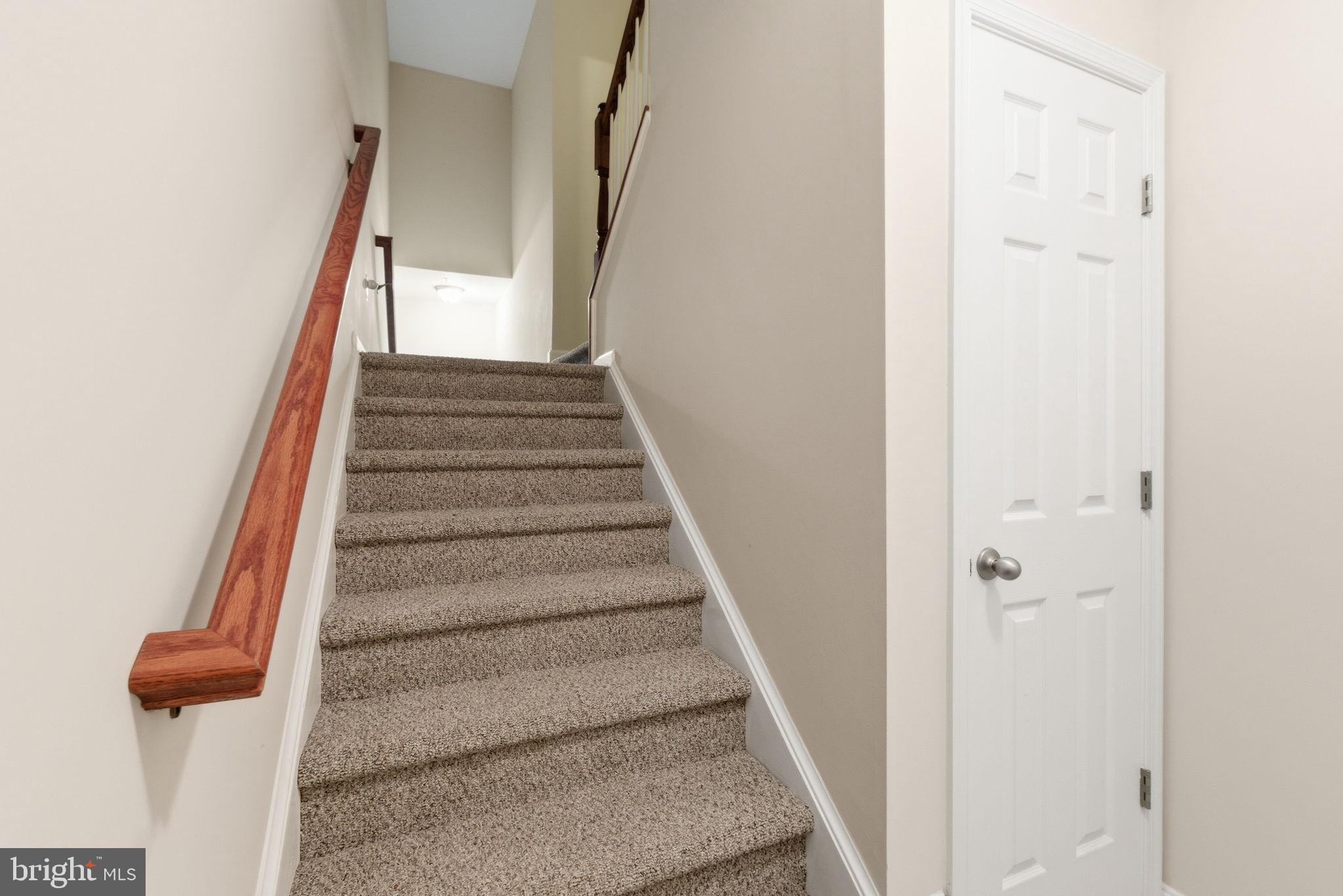 LEE SQUARE - Residential