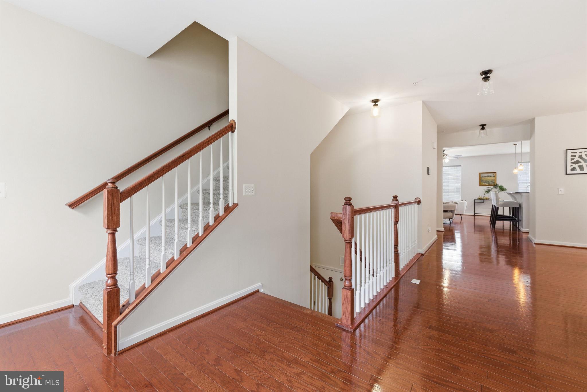 LEE SQUARE - Residential