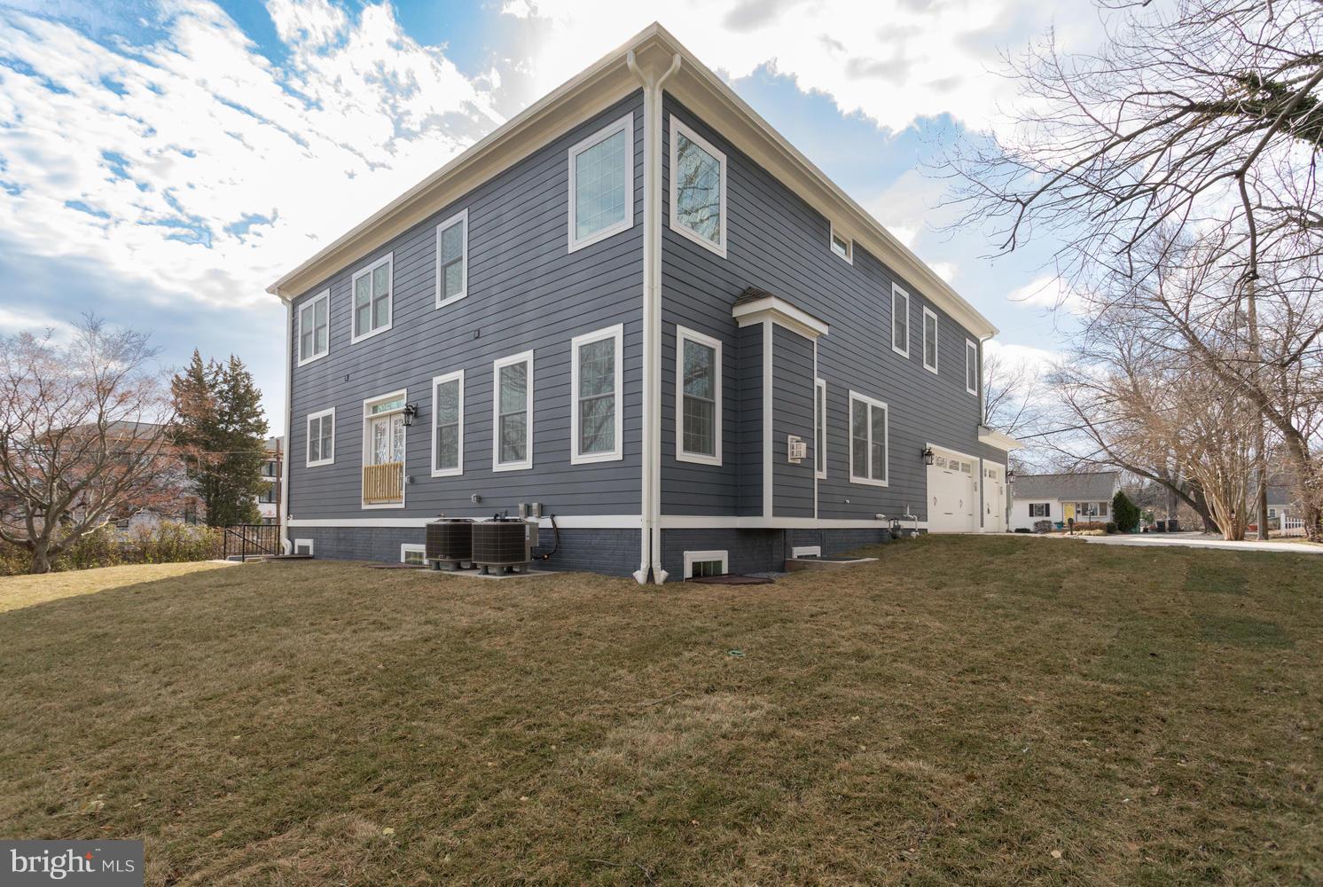 PIMMIT HILLS - Residential