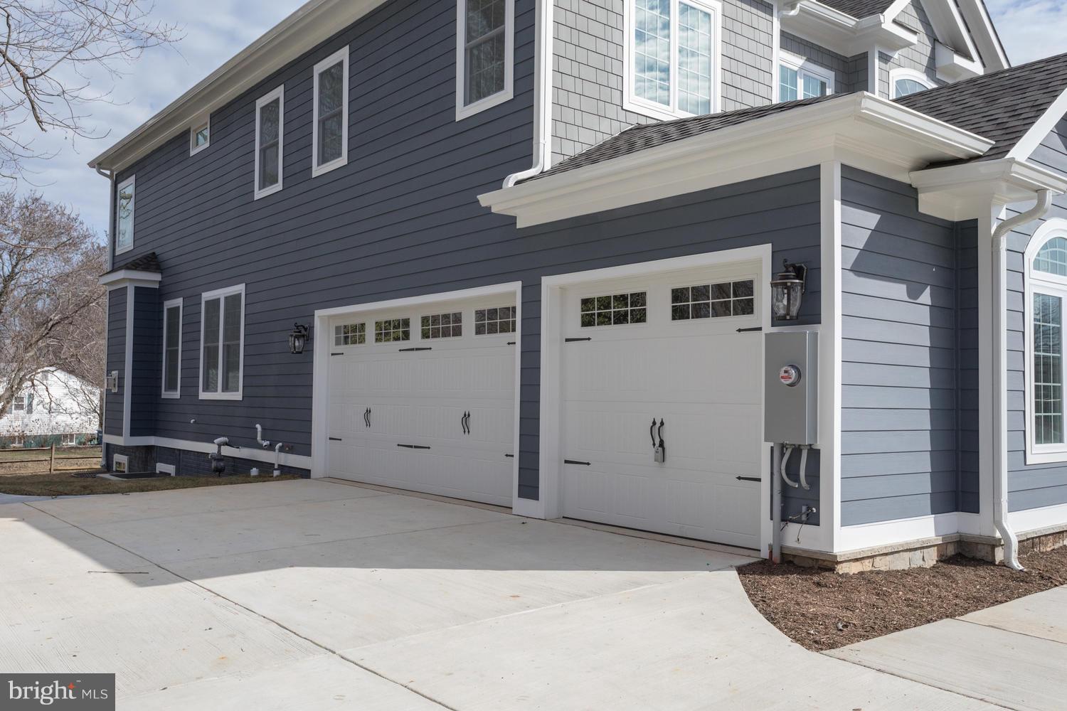 PIMMIT HILLS - Residential