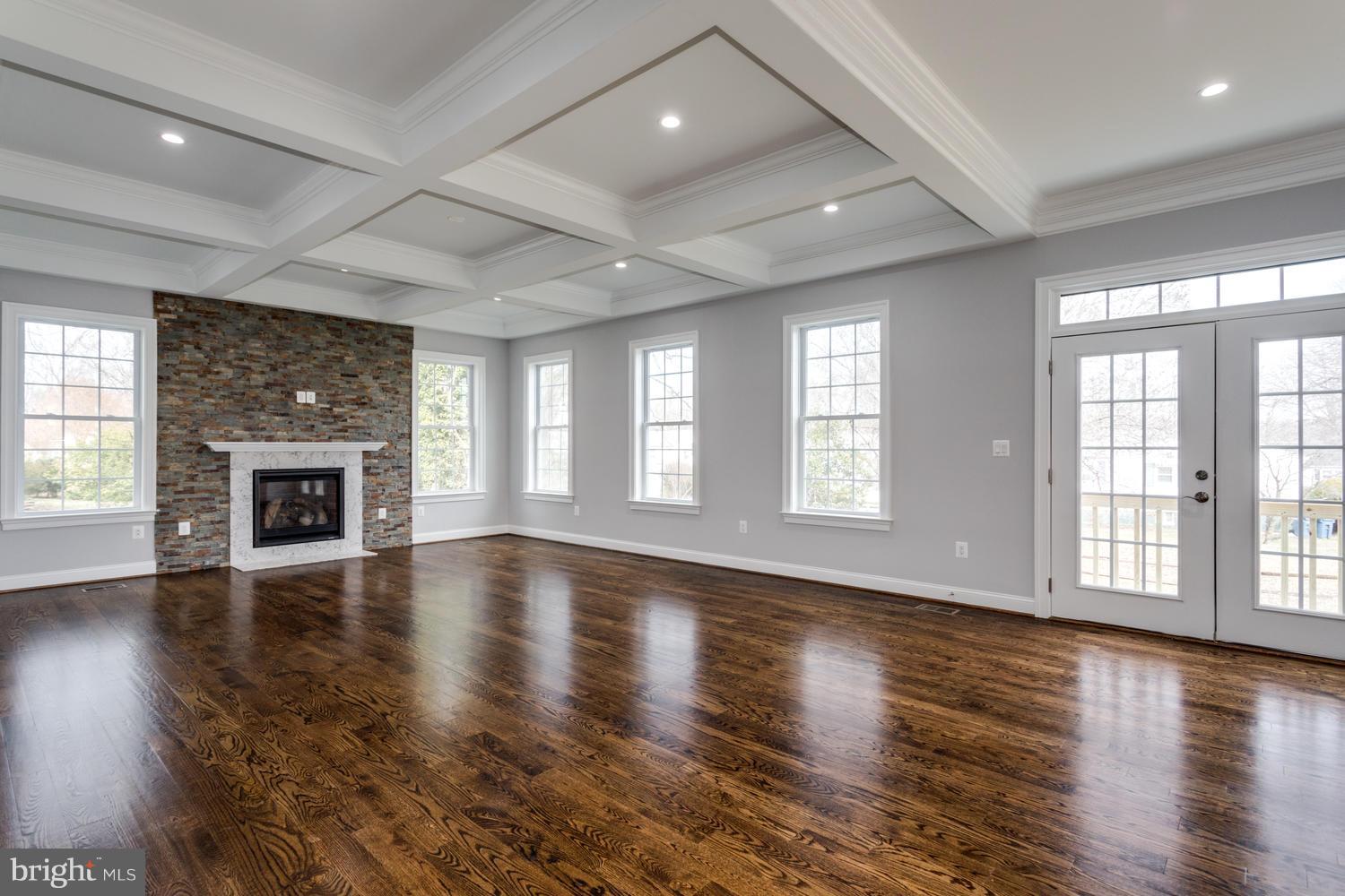 PIMMIT HILLS - Residential