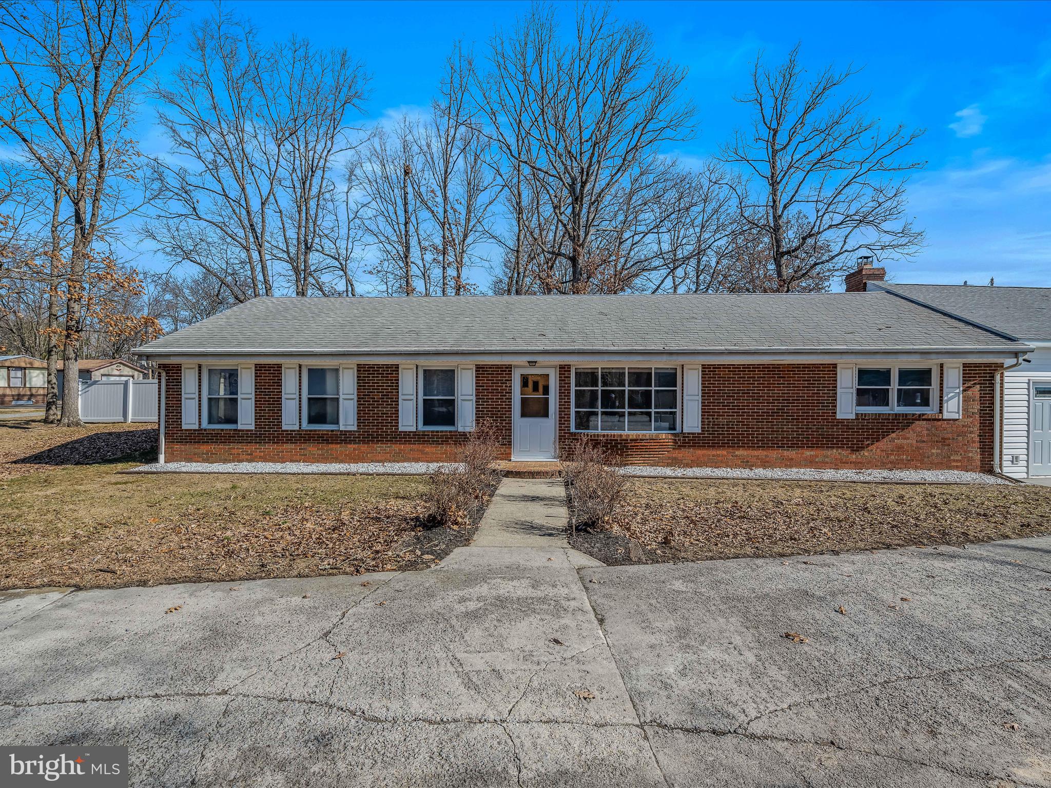 3267 MIDDLEWAY PIKE
