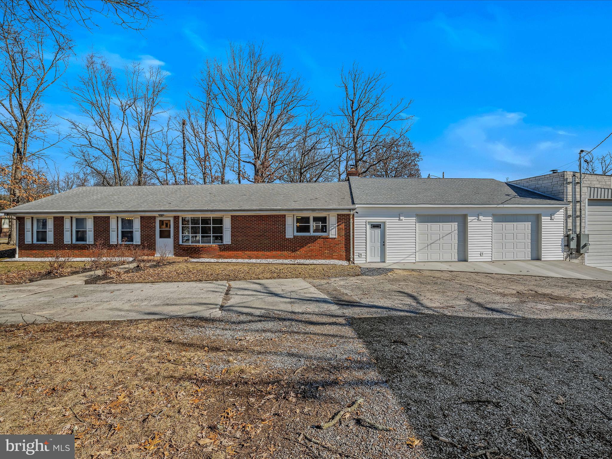 3267 MIDDLEWAY PIKE