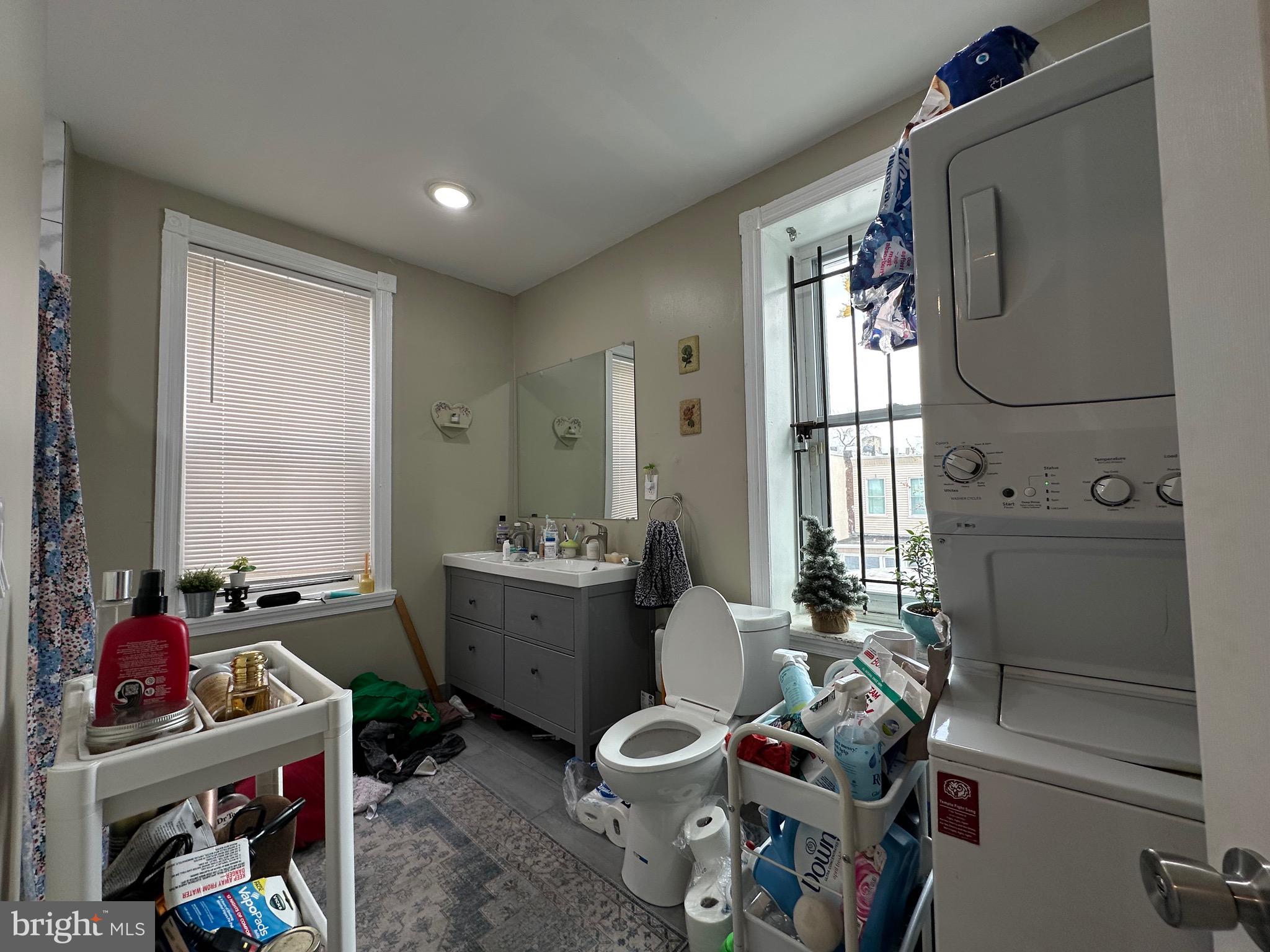 TEMPLE UNIVERSITY - Residential Lease