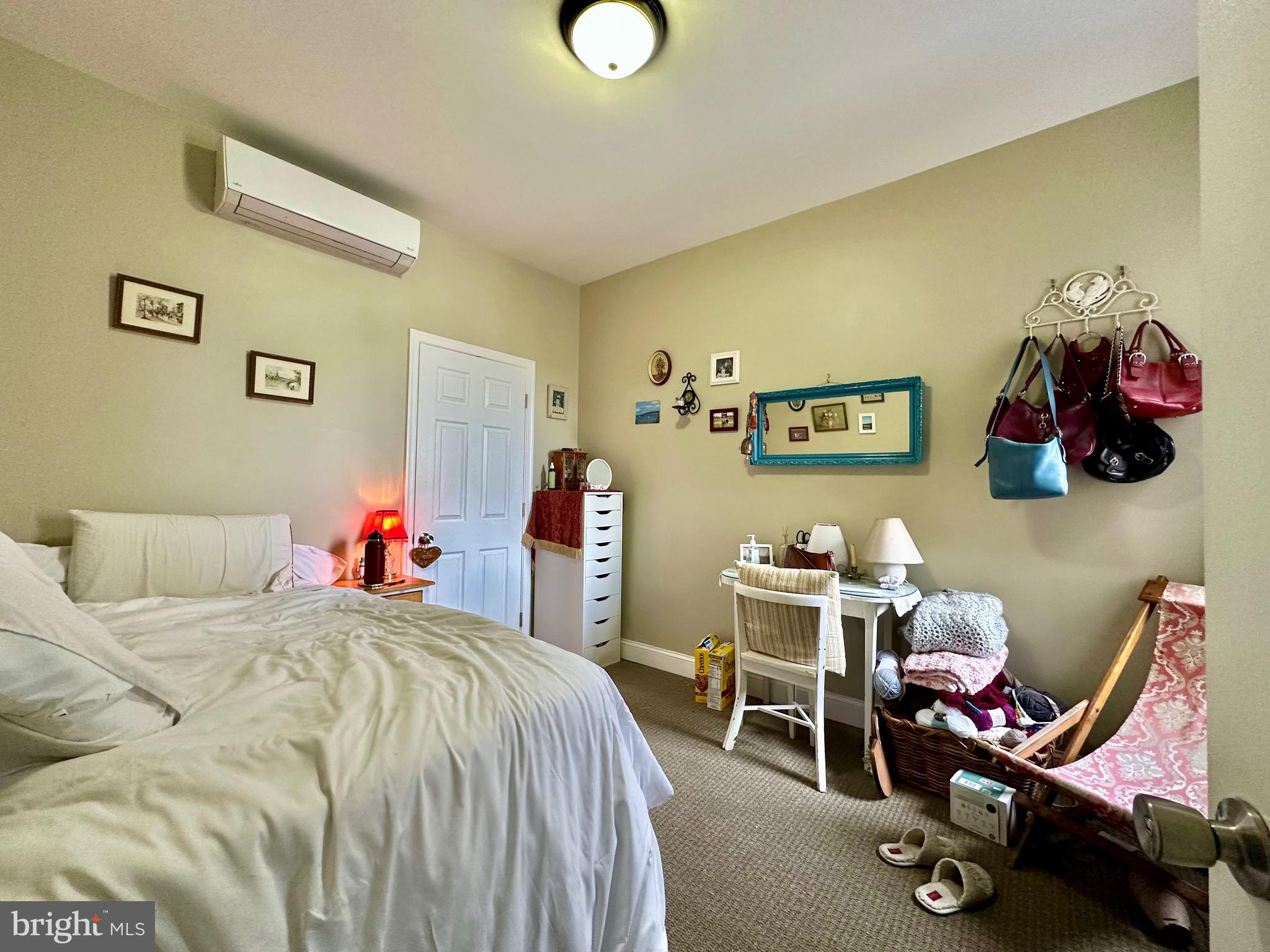 TEMPLE UNIVERSITY - Residential Lease