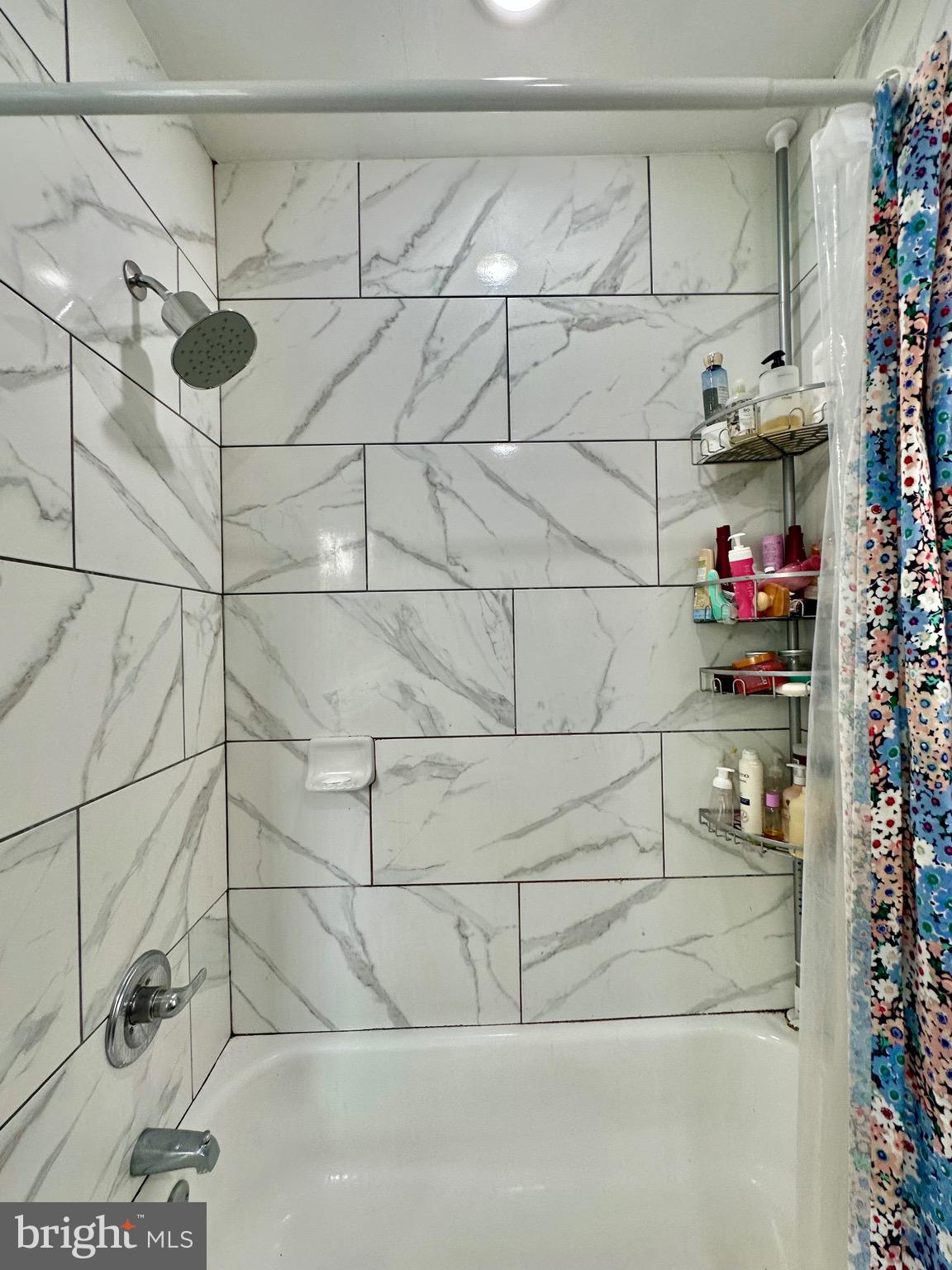 TEMPLE UNIVERSITY - Residential Lease