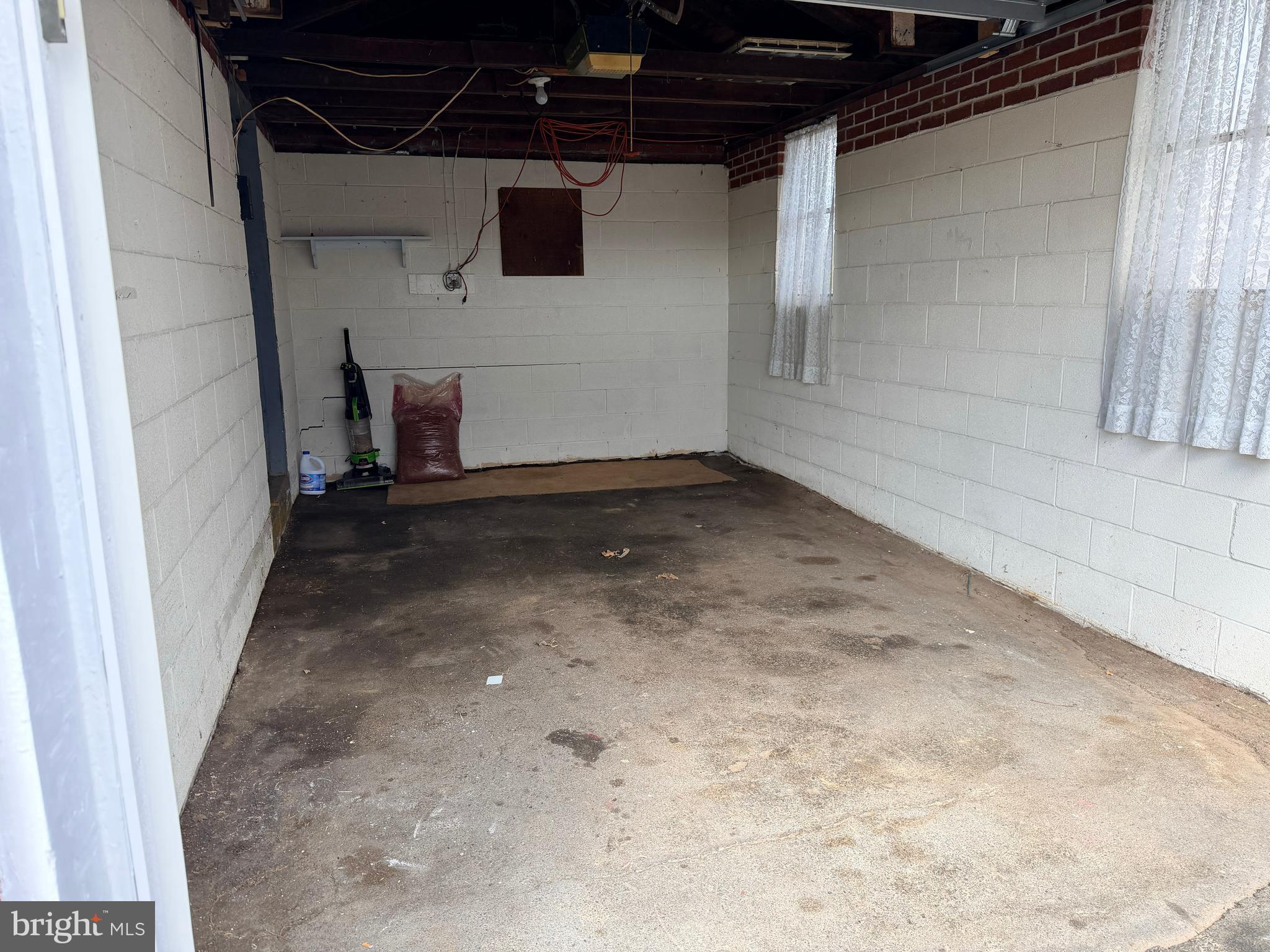 WILLIAMSPORT - Residential