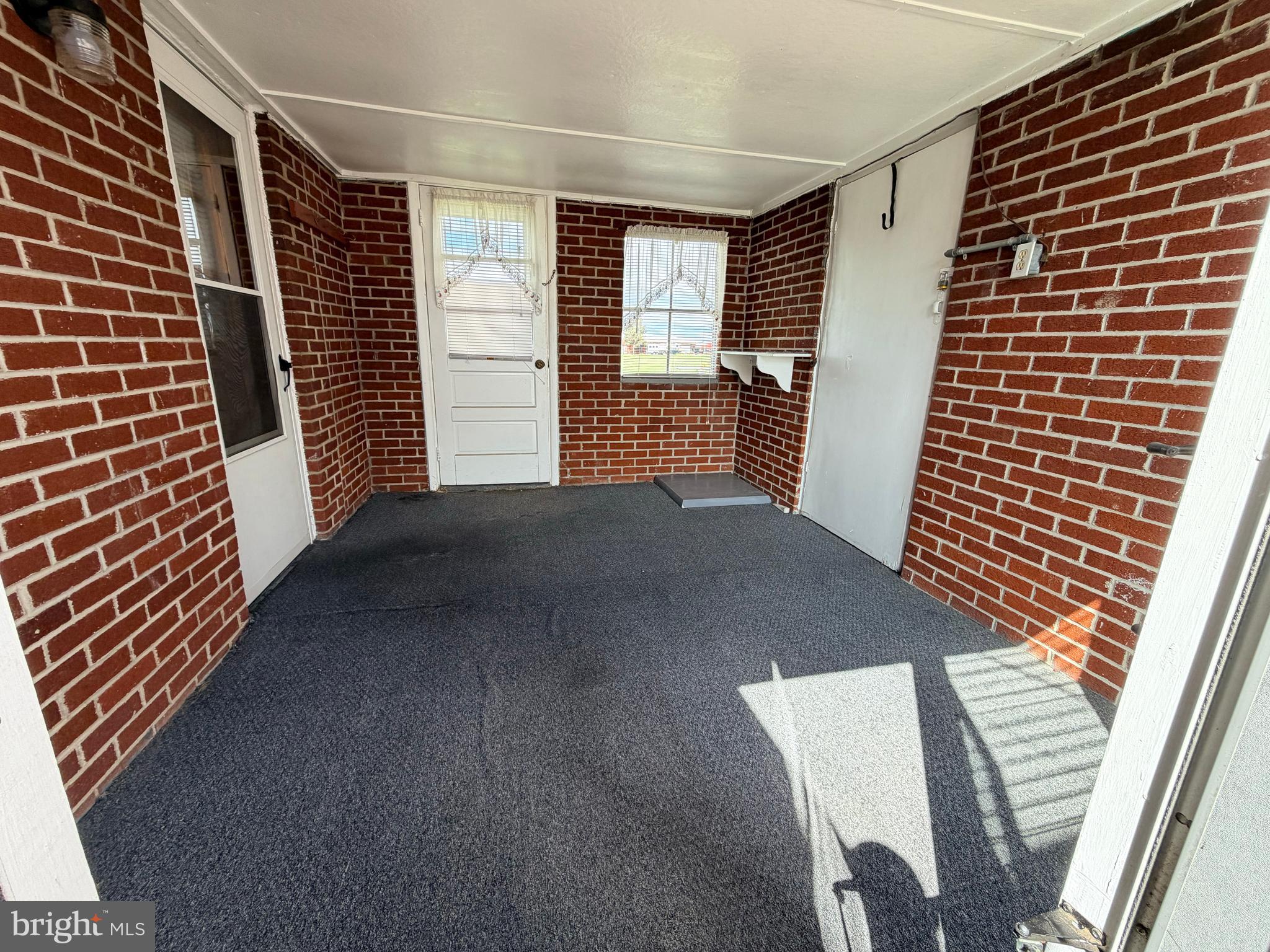 WILLIAMSPORT - Residential