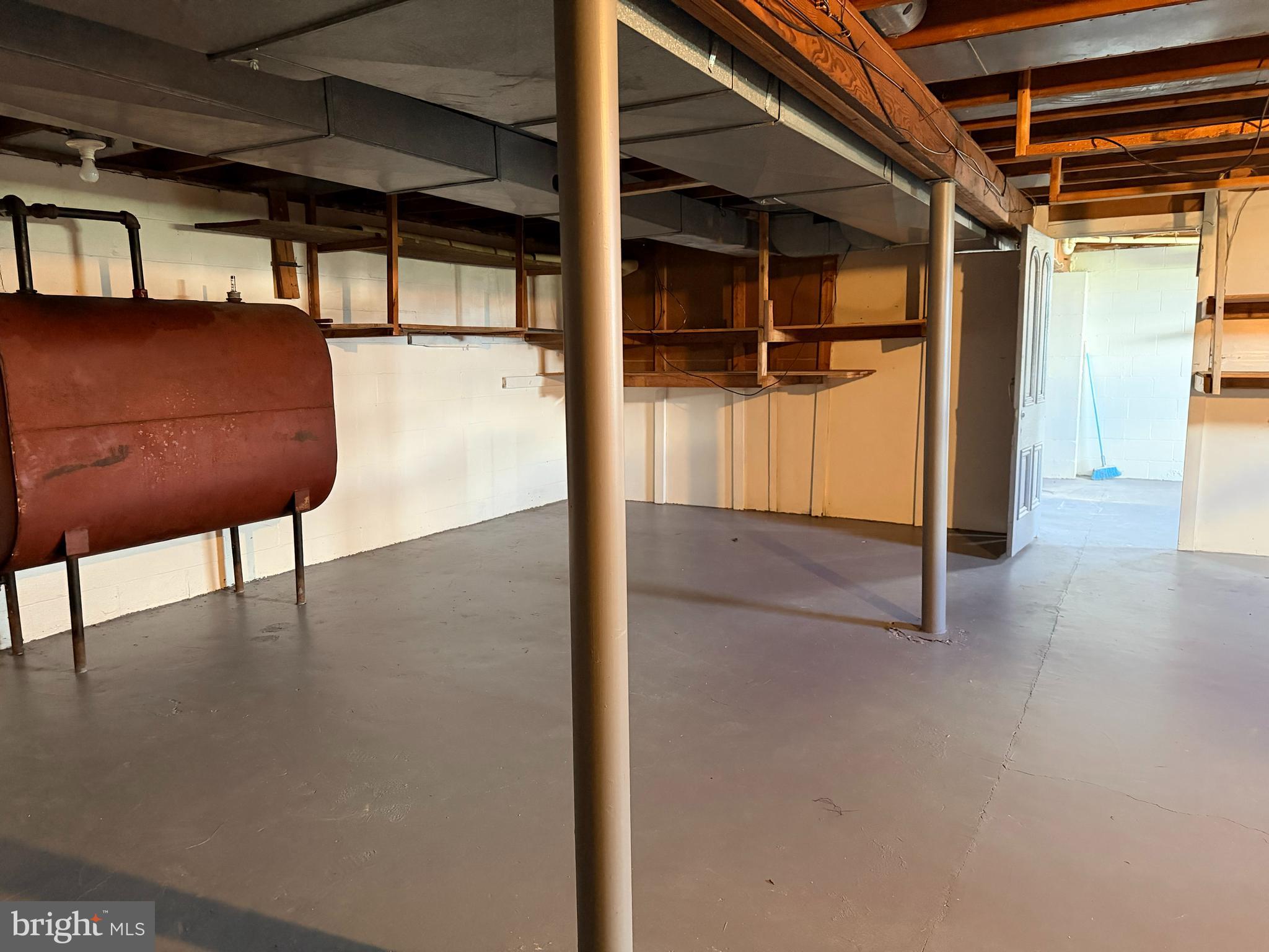 WILLIAMSPORT - Residential