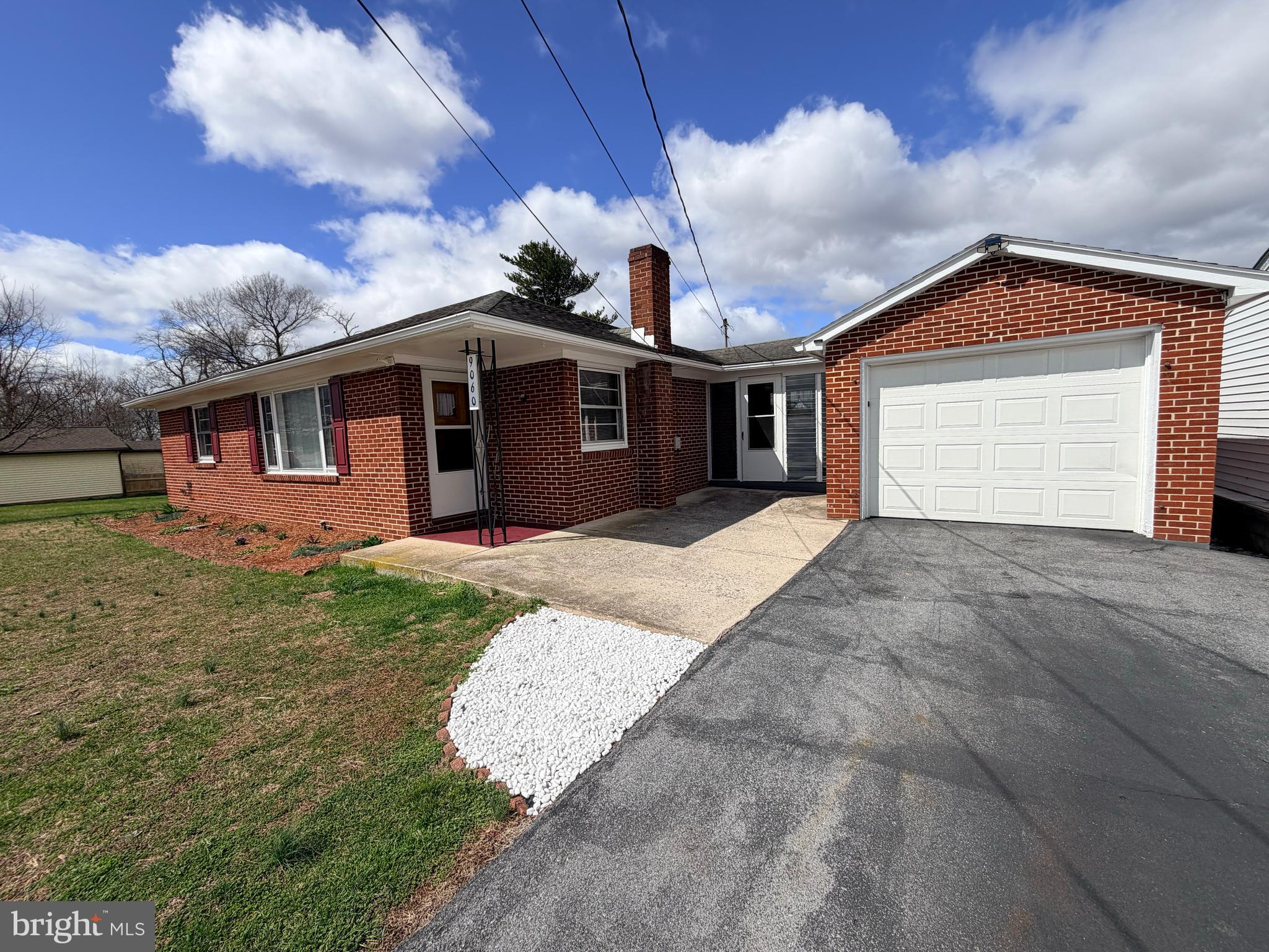 WILLIAMSPORT - Residential