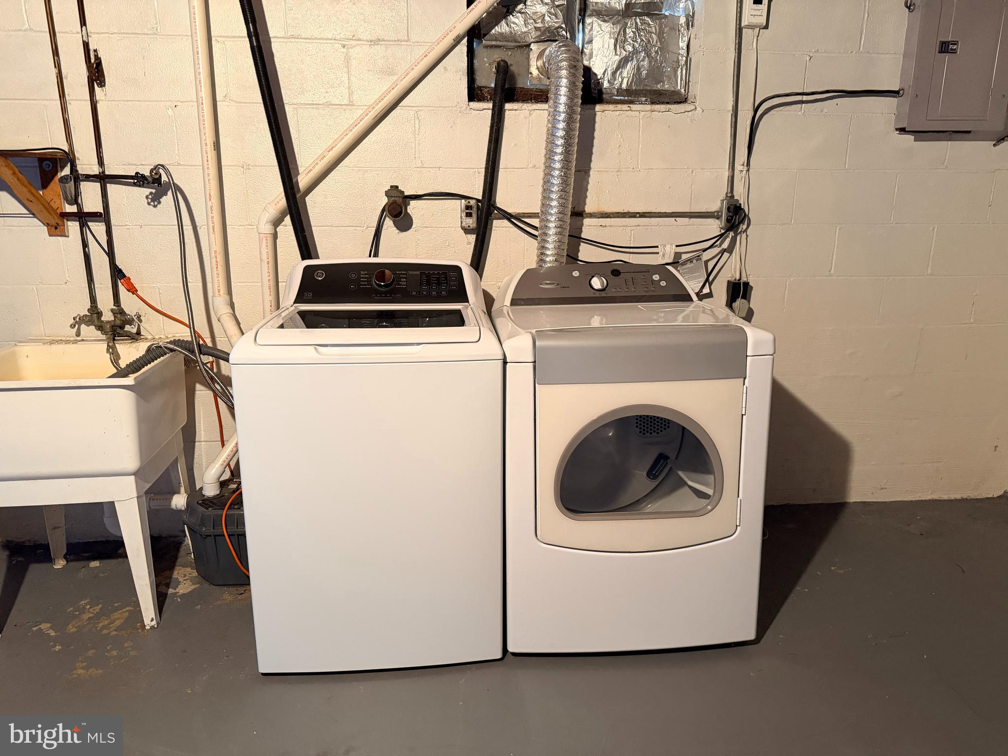 WILLIAMSPORT - Residential