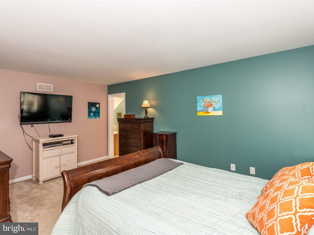 JACOBS CREEK - Residential