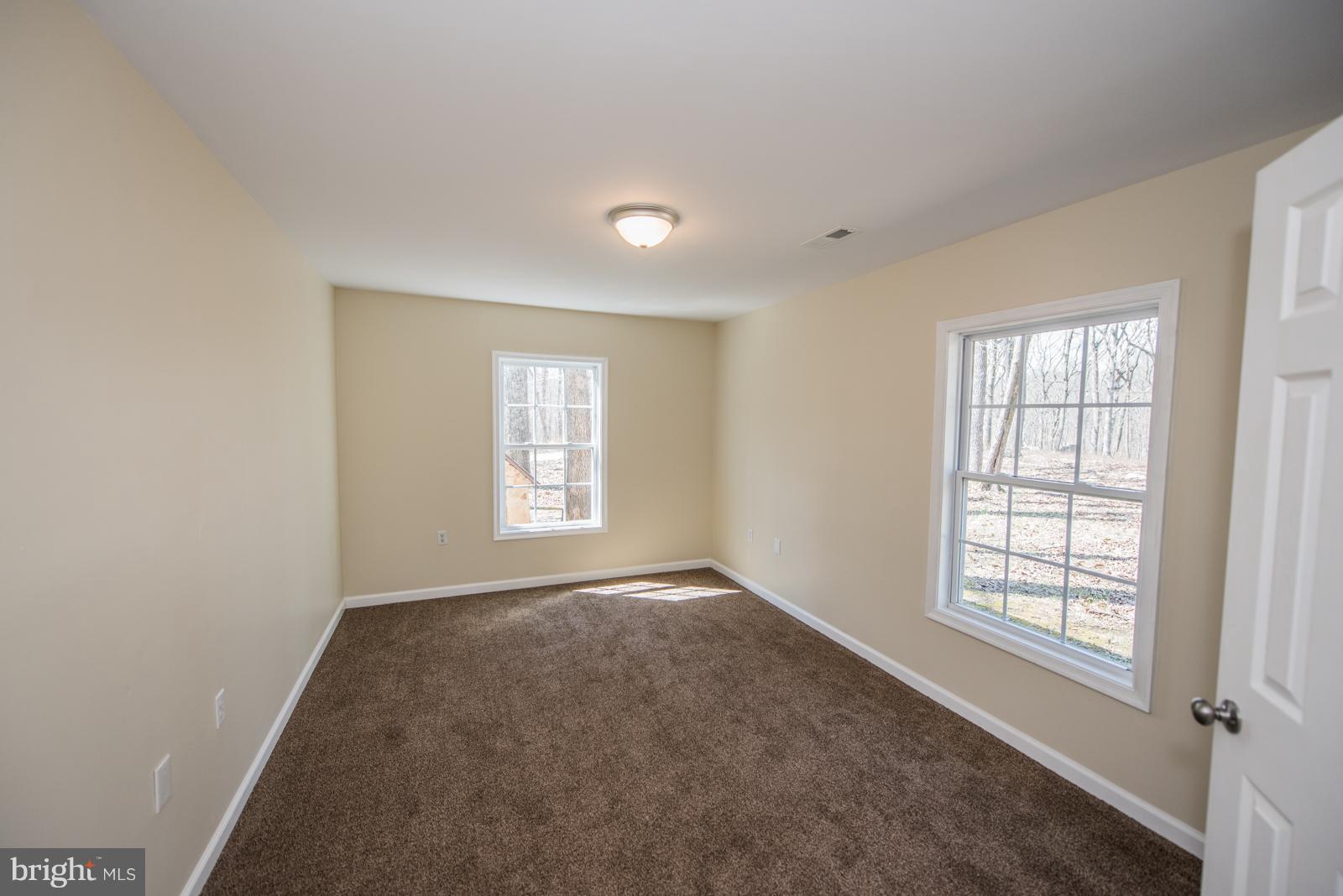 RIVER VIEW PARK - Residential