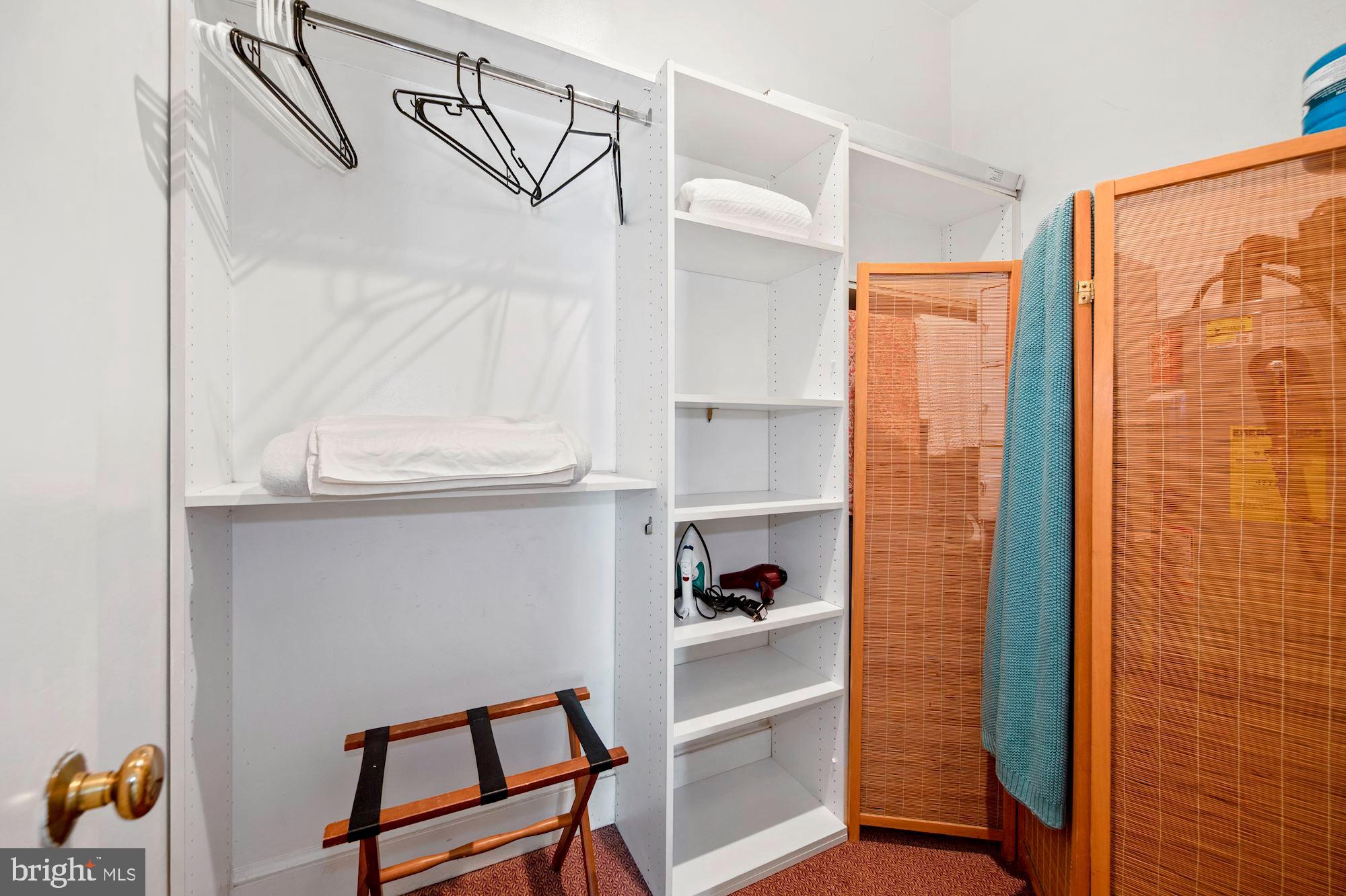 DUPONT CIRCLE - Residential Income