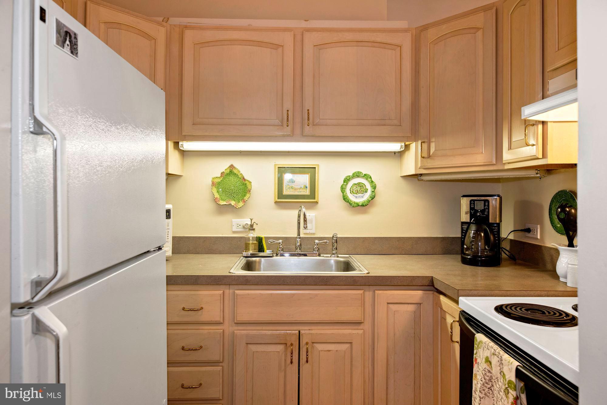 DUPONT CIRCLE - Residential Income