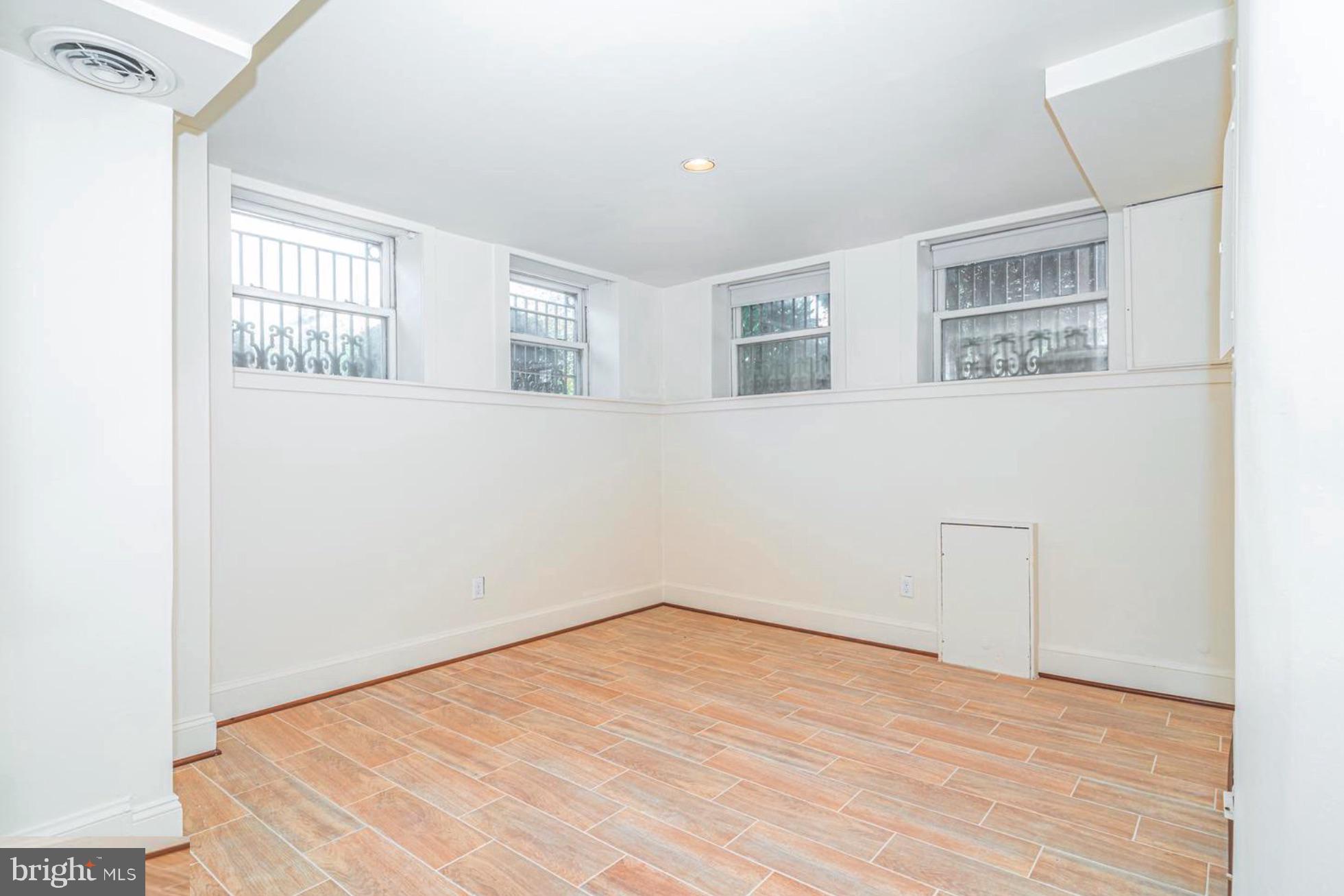 DUPONT CIRCLE - Residential Income