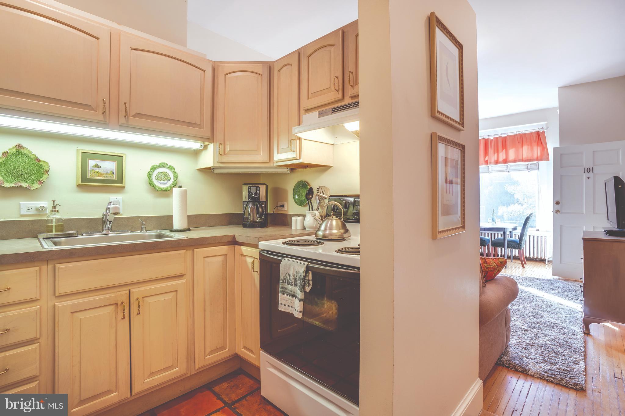DUPONT CIRCLE - Residential Income