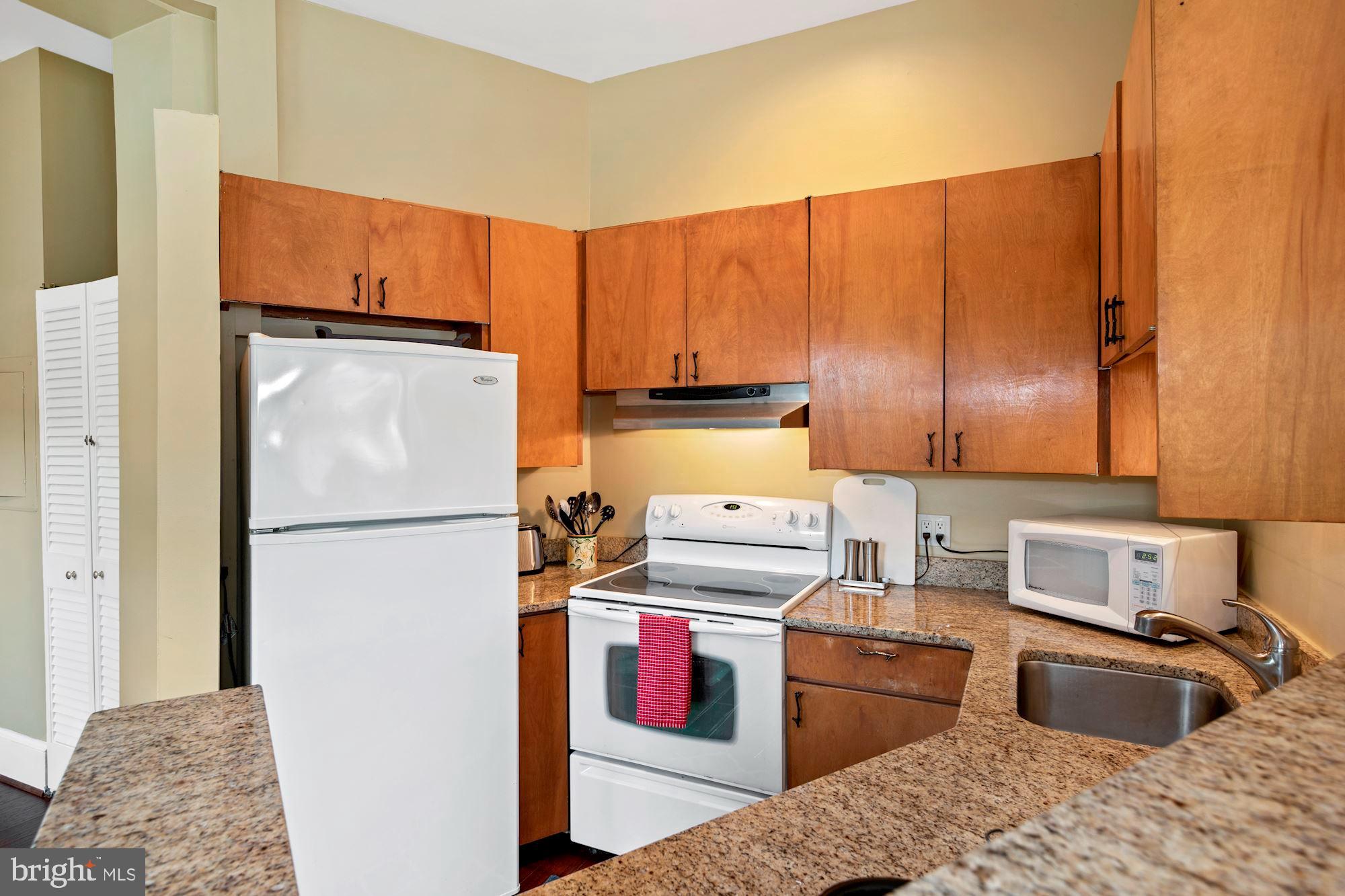 DUPONT CIRCLE - Residential Income