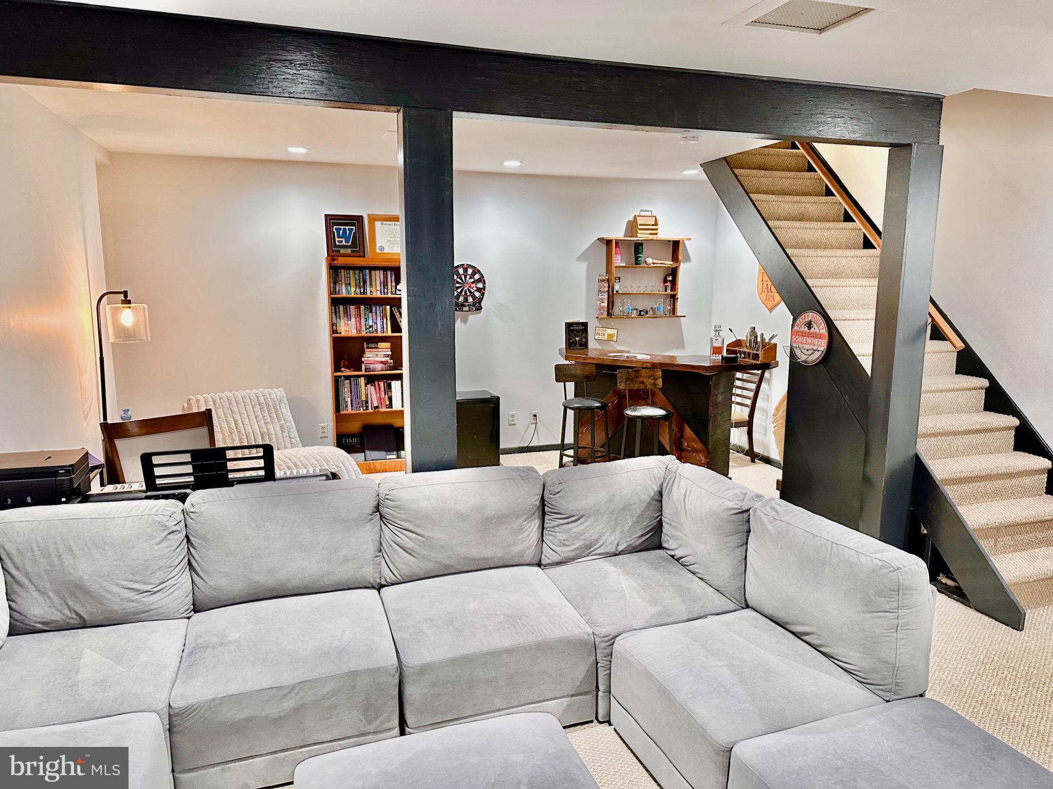 CHESTNUT CROSSING - Residential