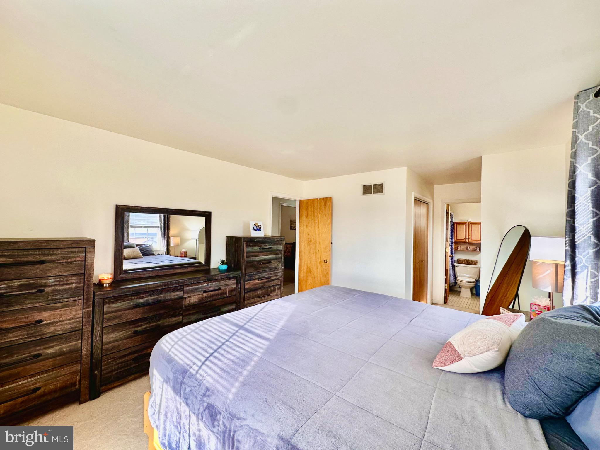 CHESTNUT CROSSING - Residential