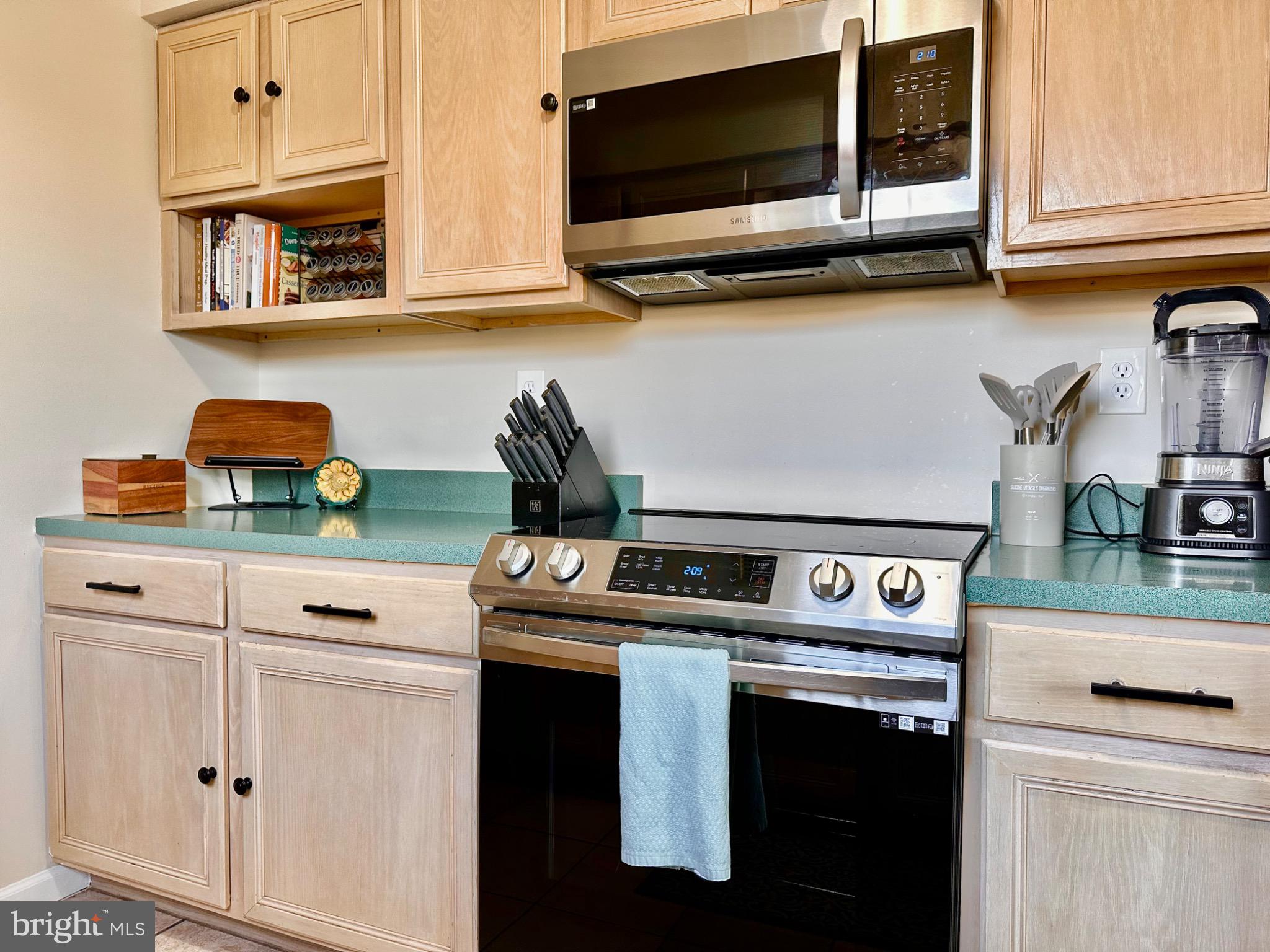 CHESTNUT CROSSING - Residential