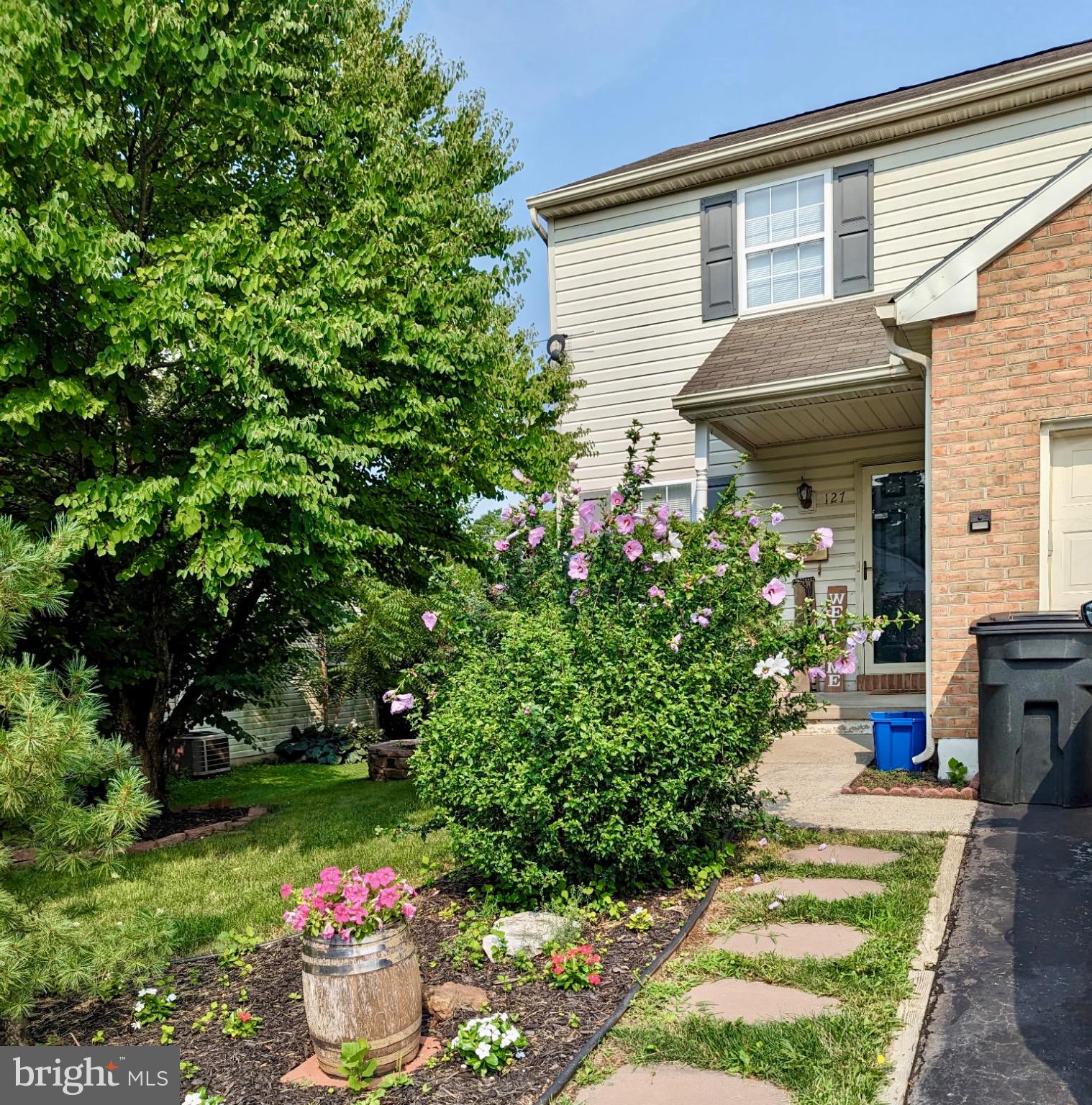 CHESTNUT CROSSING - Residential