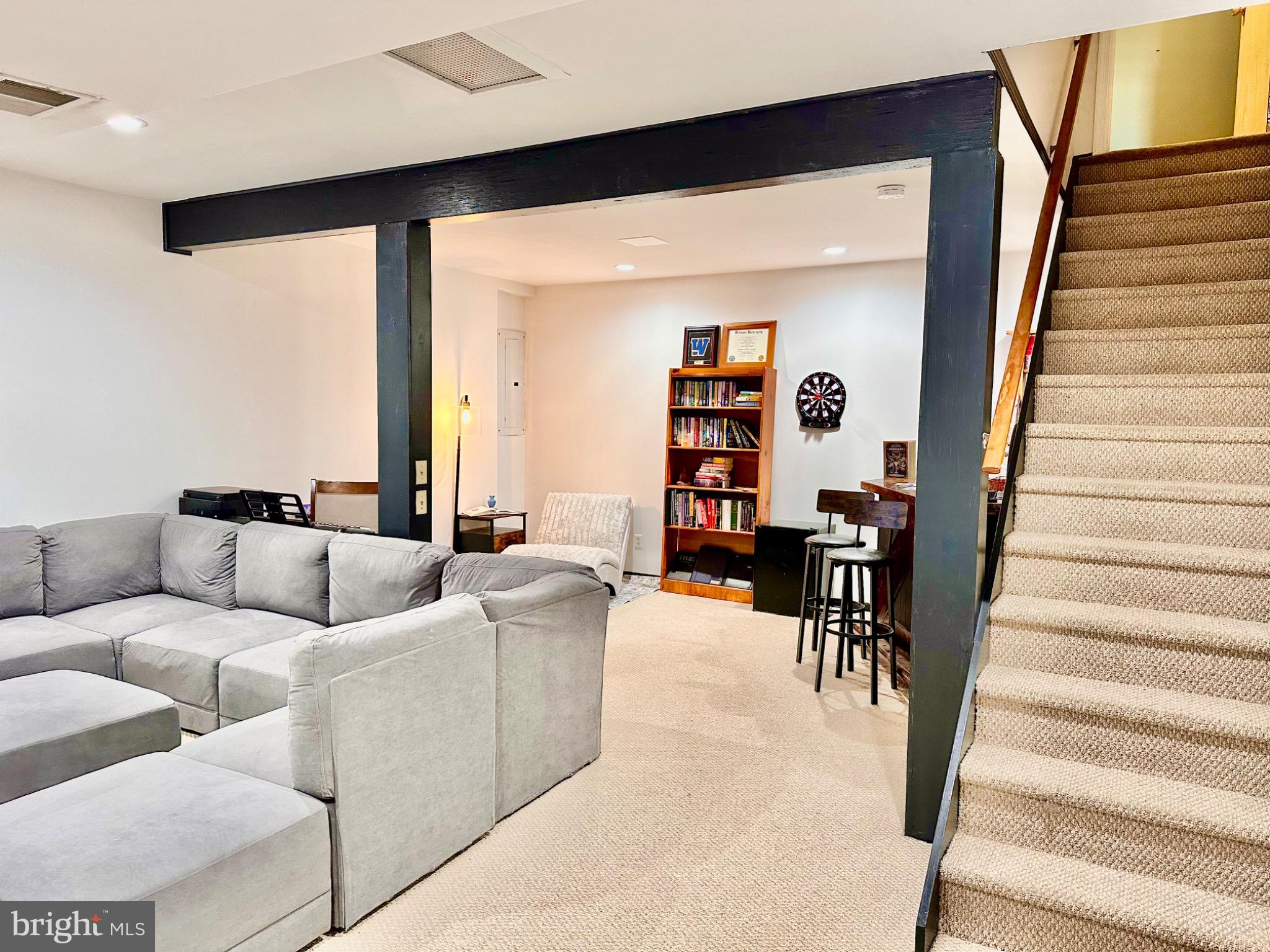 CHESTNUT CROSSING - Residential