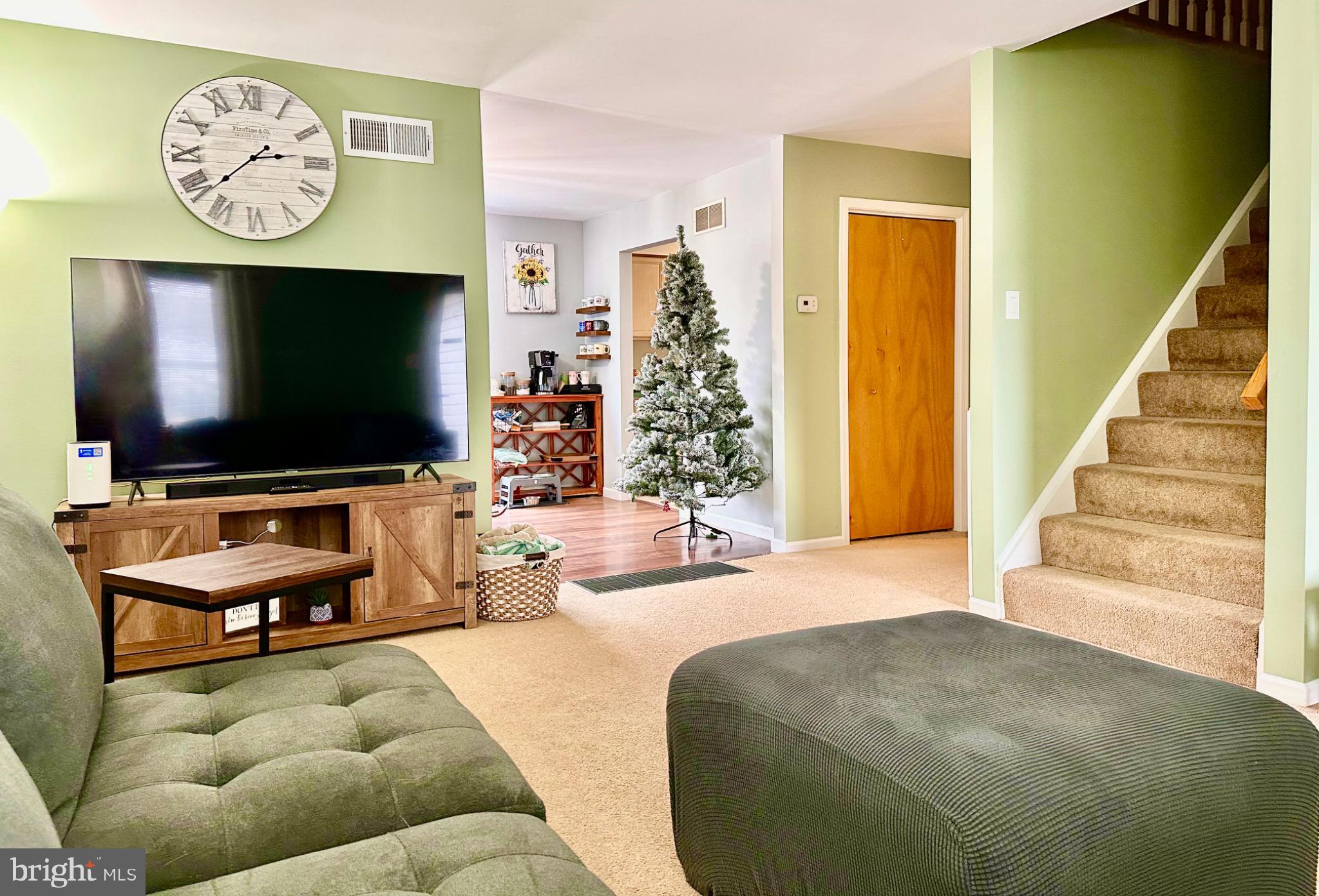 CHESTNUT CROSSING - Residential