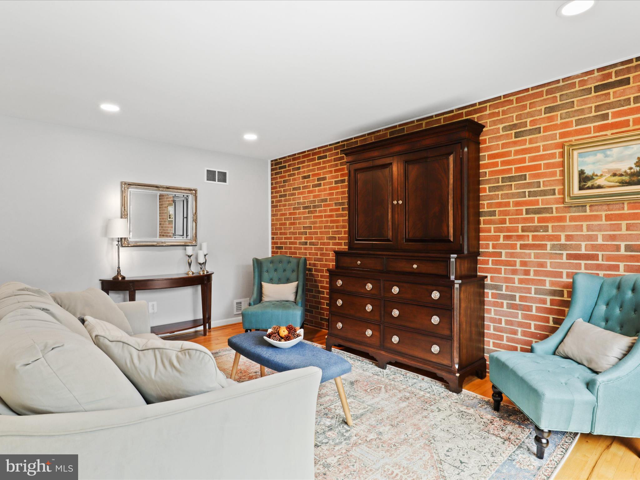 WEST SPRINGFIELD - Residential