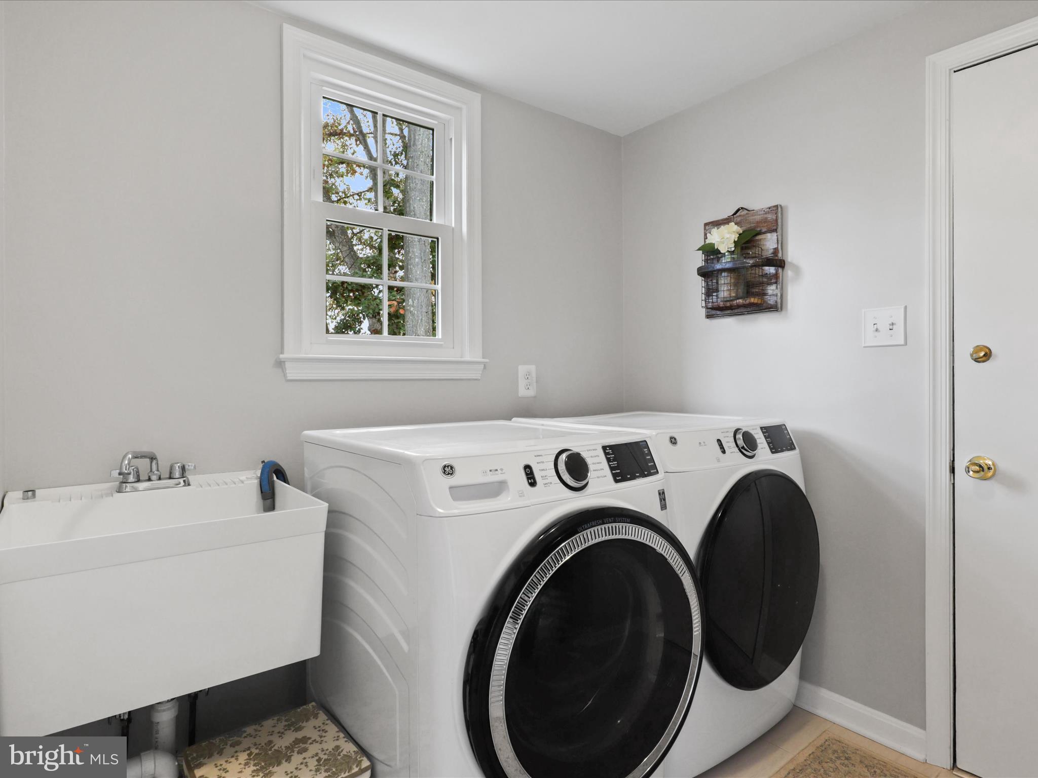 WEST SPRINGFIELD - Residential