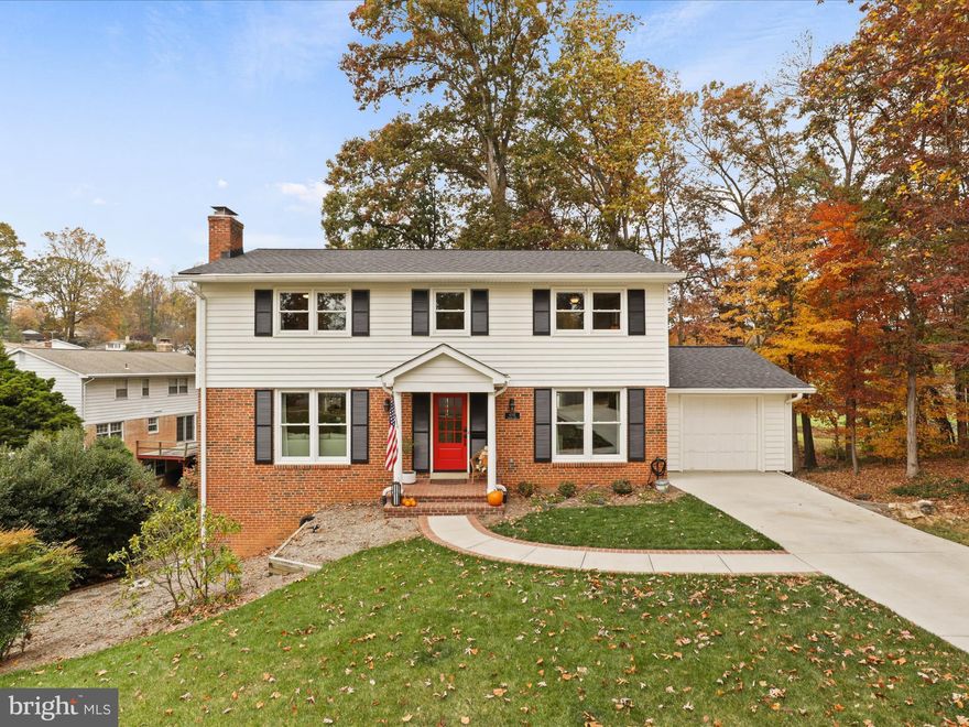 Welcome to this splendid single family home nestled on a peaceful cul-de-sac, perfectly situated alongside a picturesque golf course. This exceptional property boasts a vast lot spanning over .44 acres, offering both space and tranquility. With a recently completed renovation, this home seamlessly combines modern living with classic charm.

The heart of the home is undoubtedly the new state-of-the-art kitchen. Adorned with stainless steel appliances and elegant quartz countertops, it's a chef's dream. The built-in microwave and walk-in pantry ensure that this kitchen is as functional as it is beautiful.

The main level of the house is thoughtfully designed for both comfort and functionality. A cozy living room featuring a wood-burning fireplace invites you to relax and unwind. There's also a separate dining room, perfect for hosting gatherings and creating cherished memories. A spacious family room provides additional space for relaxation and entertaining. The convenience of a main-level laundry room ensures that household chores are a breeze.

The upper level of the home offers five nice sized bedrooms, providing ample space for family or guests. The primary bedroom is a haven of comfort, featuring a beautifully updated ensuite bath with a skylight and a generously sized shower.

The finished lower walk-out basement adds even more value to this already amazing home. A sizable recreation room with a second wood-burning fireplace is ideal for entertaining,  gatherings, or a cozy night in. A storage room keeps your belongings organized and easily accessible. The exercise room is perfect for staying fit and healthy from the comfort of your home. A spacious mudroom ensures that you have a designated area for all your outdoor gear.

Don't miss this opportunity to own a meticulously renovated single family home in a tranquil cul-de-sac setting, overlooking a scenic golf course. This residence offers the ideal place to call home.