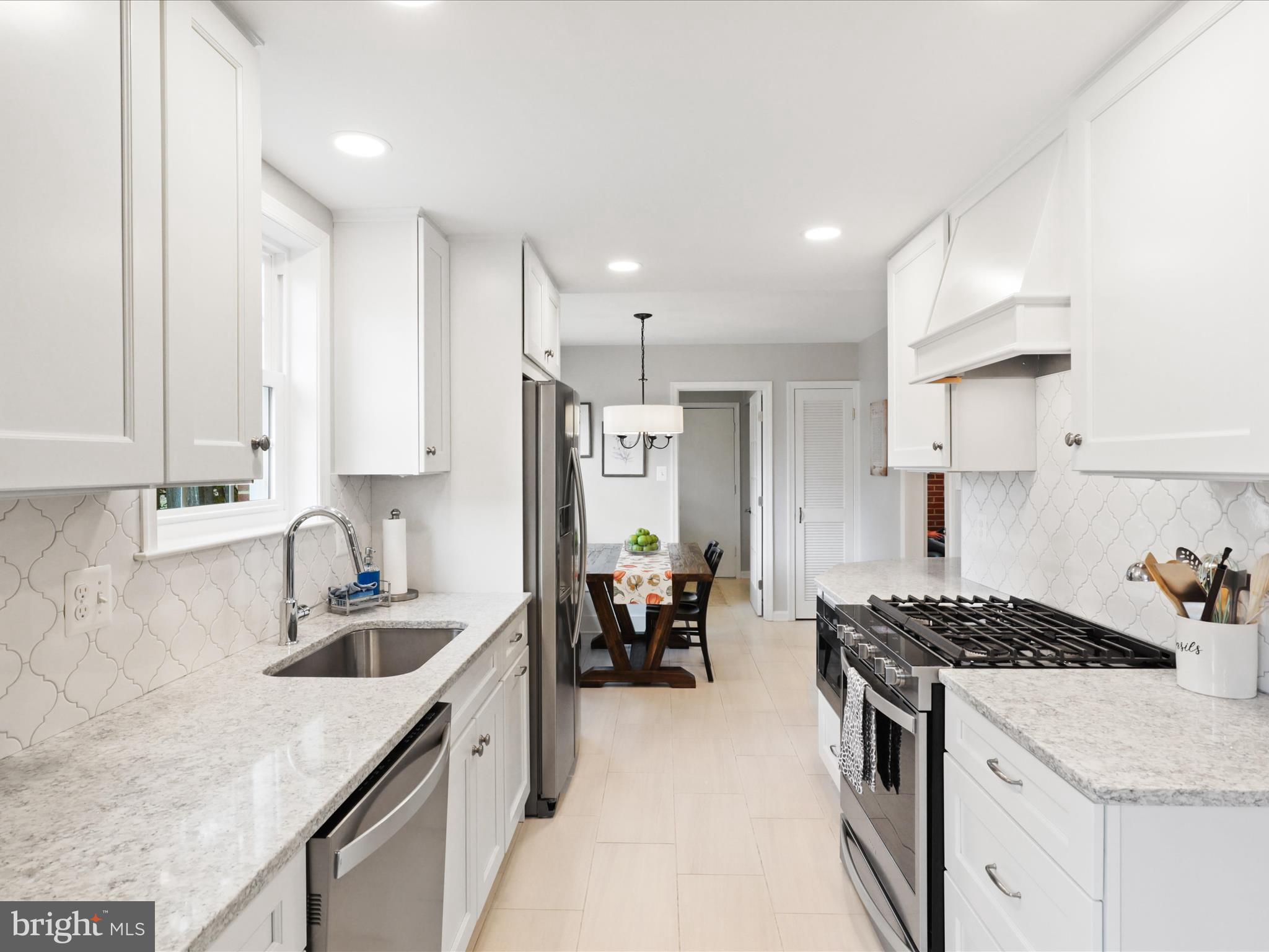 WEST SPRINGFIELD - Residential