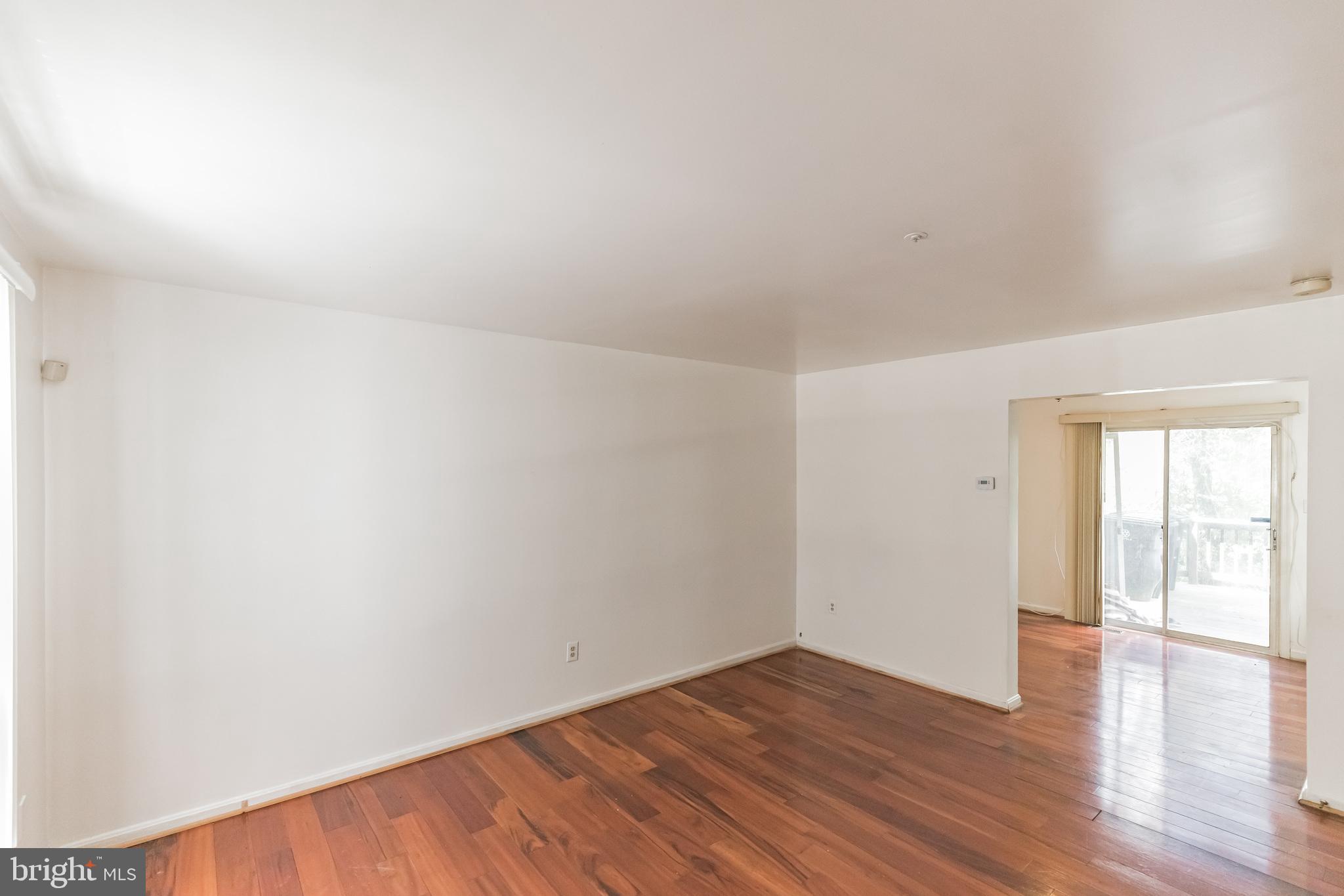 COLONY SQUARE - Residential