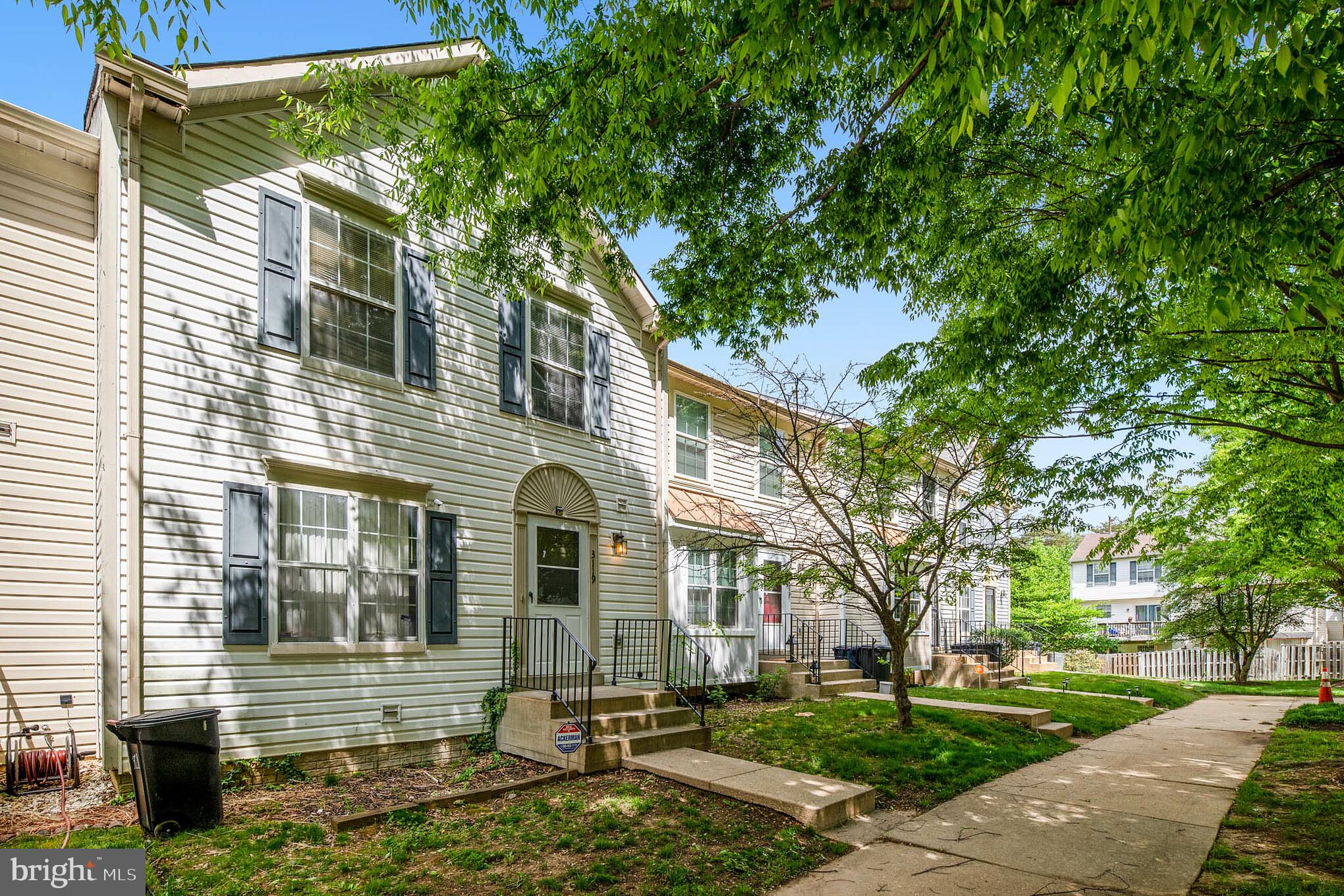 COLONY SQUARE - Residential