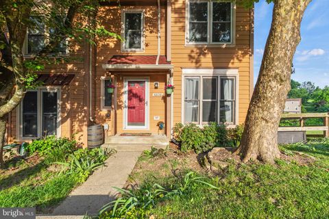 Townhouse For Rent - 6608 E Beach Drive<br/> NEW MARKET, MD 21774