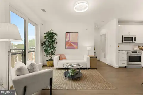 MLS: DCDC2274930