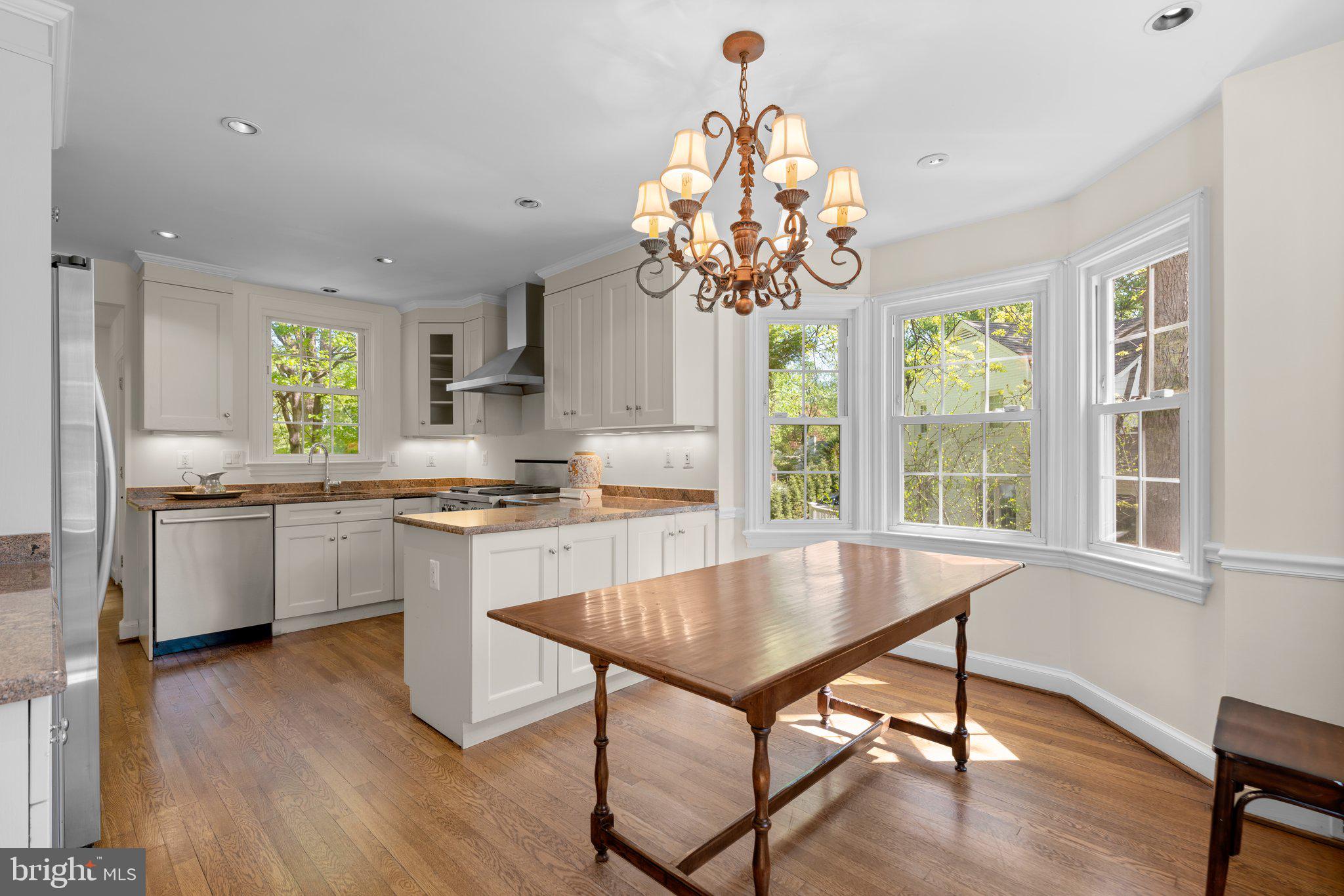 WOODACRES - Residential