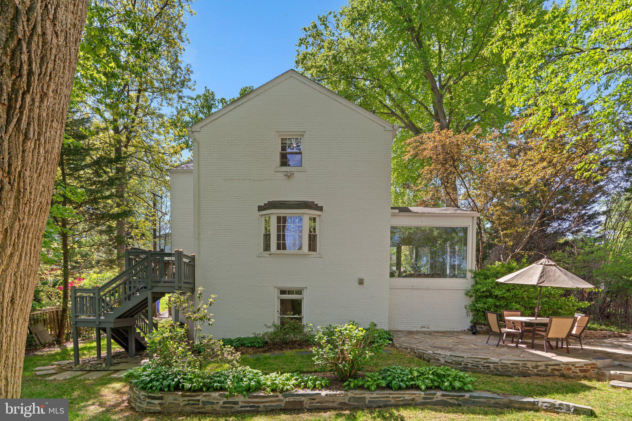 WOODACRES - Residential