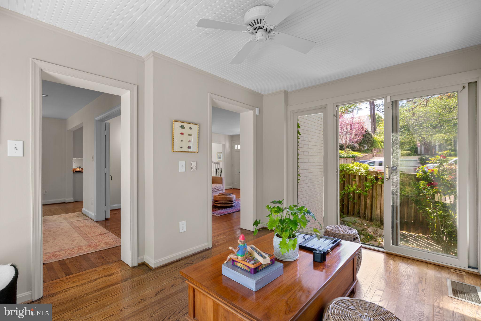 WOODACRES - Residential