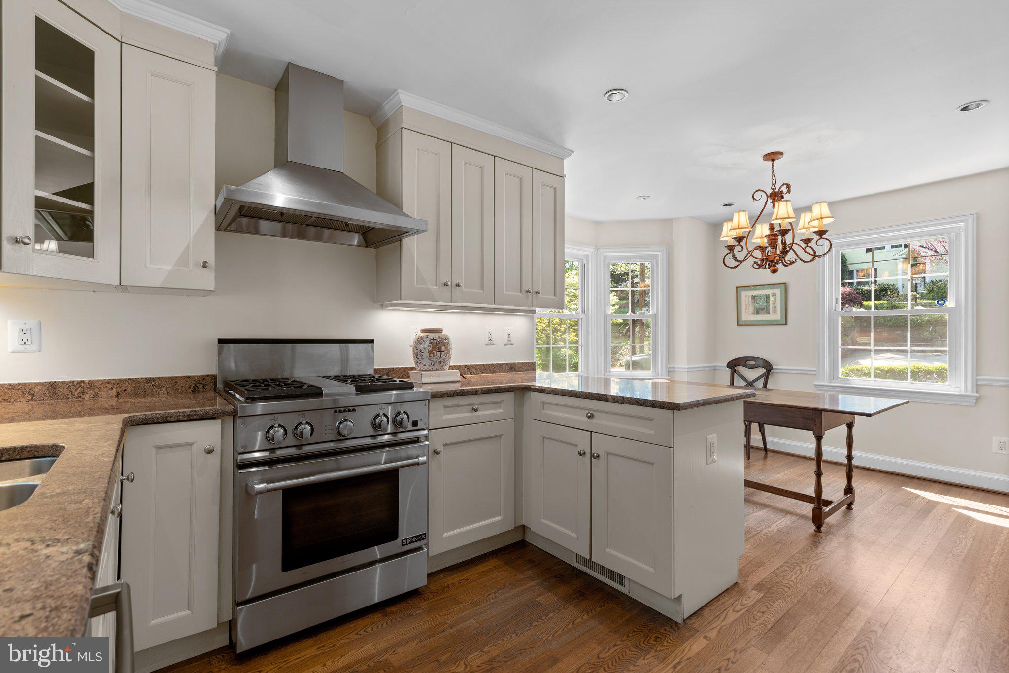 WOODACRES - Residential