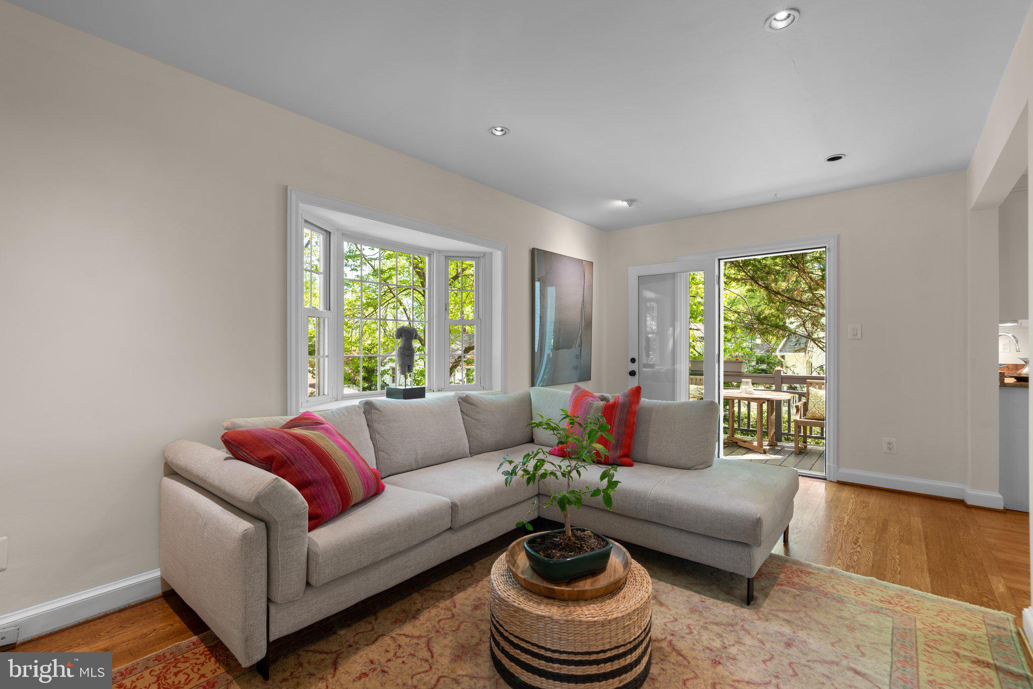 WOODACRES - Residential