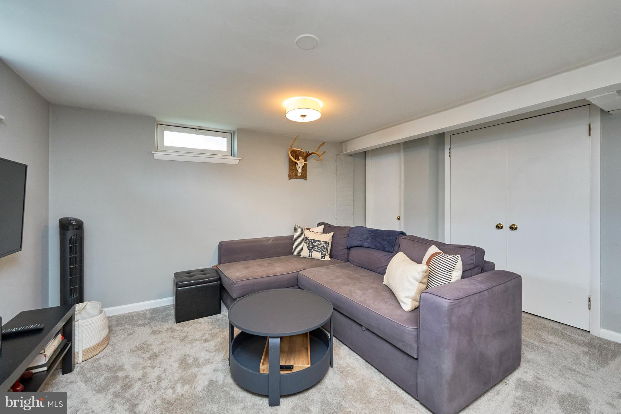 GLEBEWOOD - Residential Lease