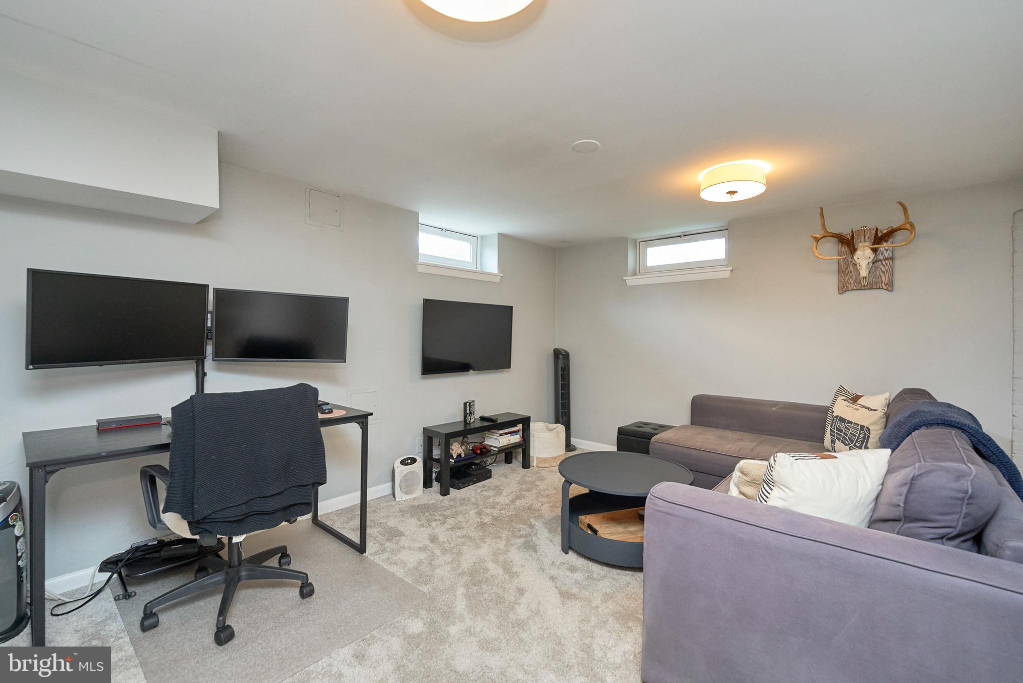 GLEBEWOOD - Residential Lease