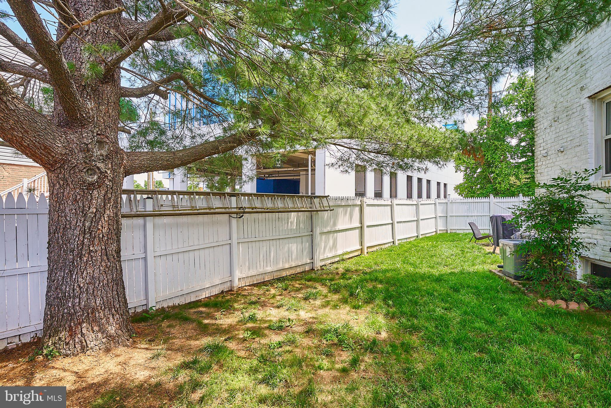 GLEBEWOOD - Residential Lease