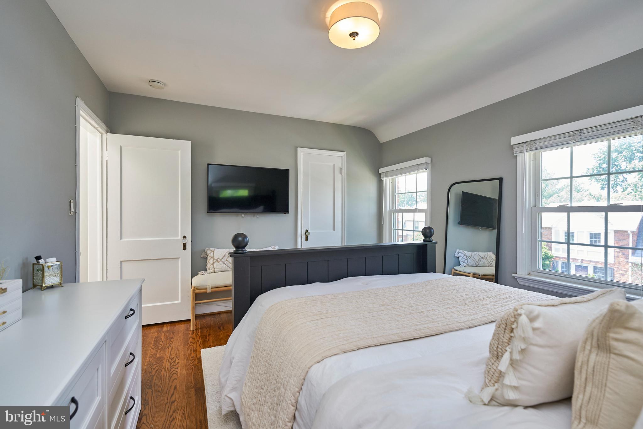 GLEBEWOOD - Residential Lease