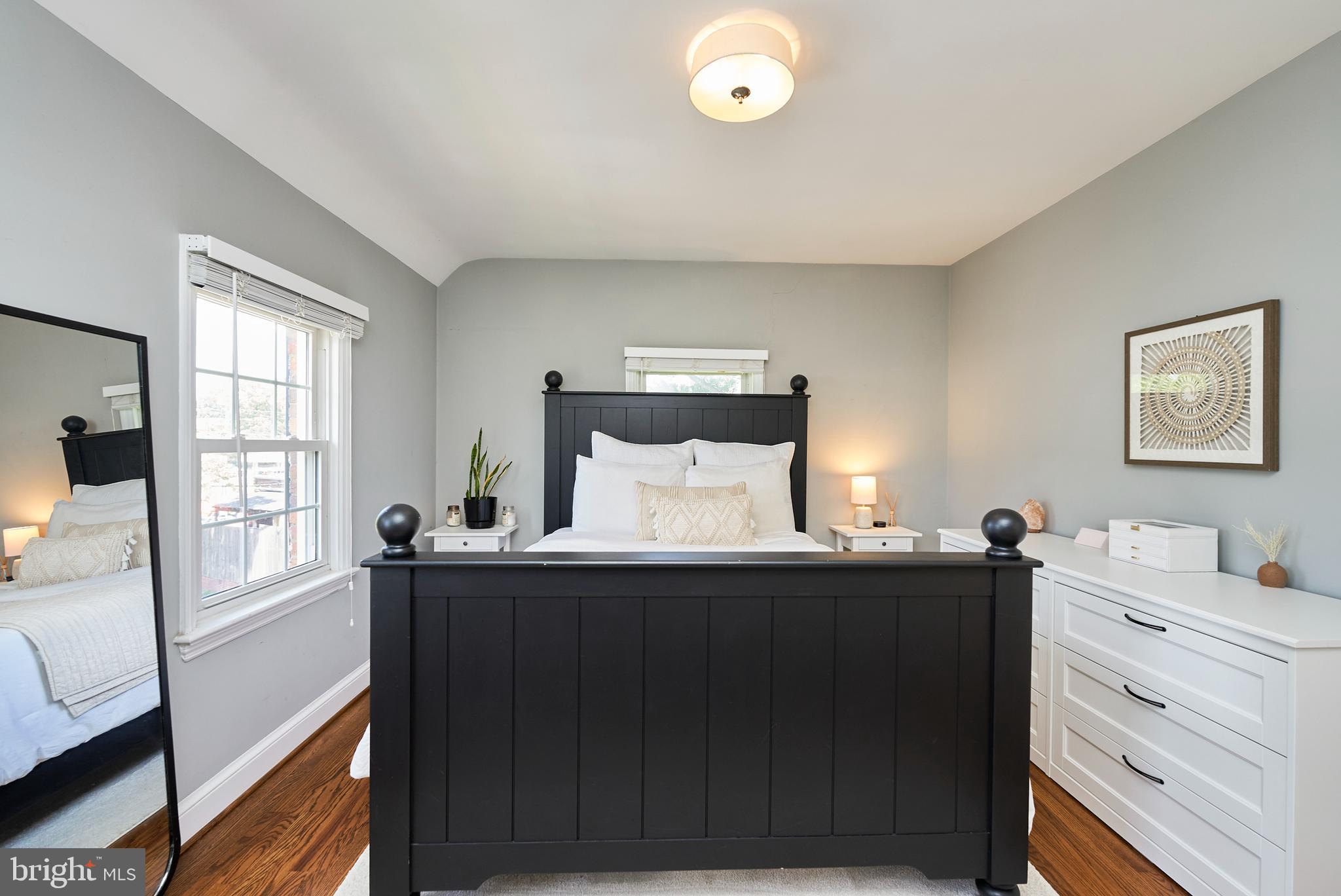 GLEBEWOOD - Residential Lease